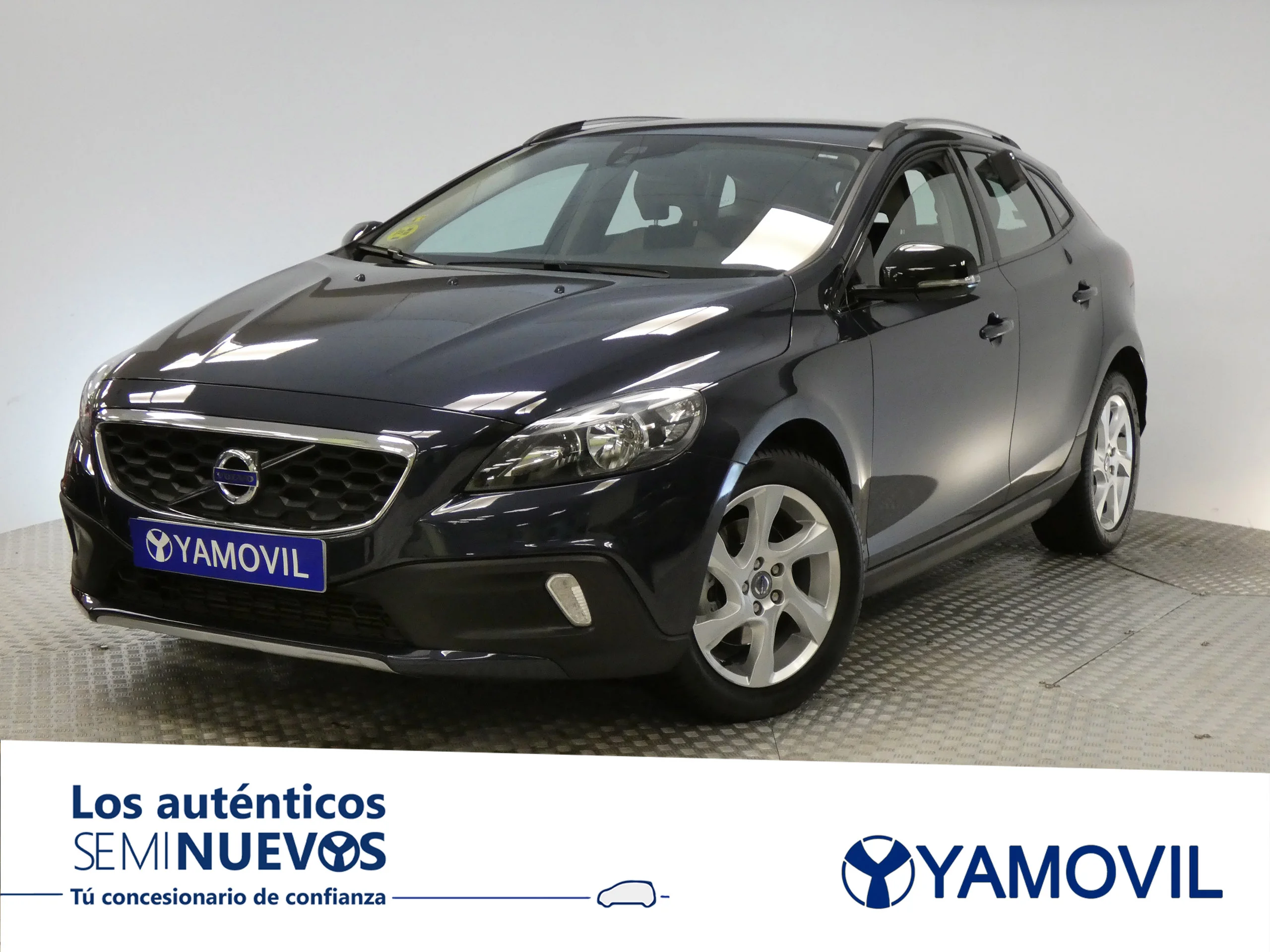 Volvo V40 1.6 D2 CROSS COUNTRY MOMENTUM 5P - Foto 1