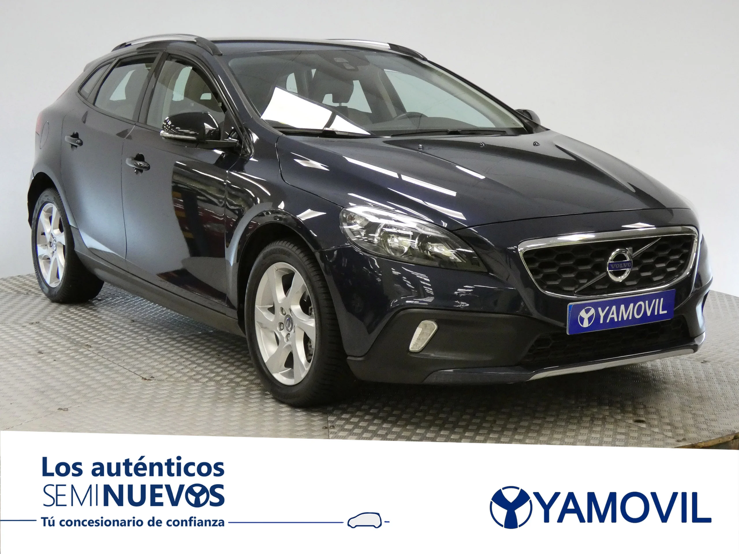 Volvo V40 1.6 D2 CROSS COUNTRY MOMENTUM 5P - Foto 2