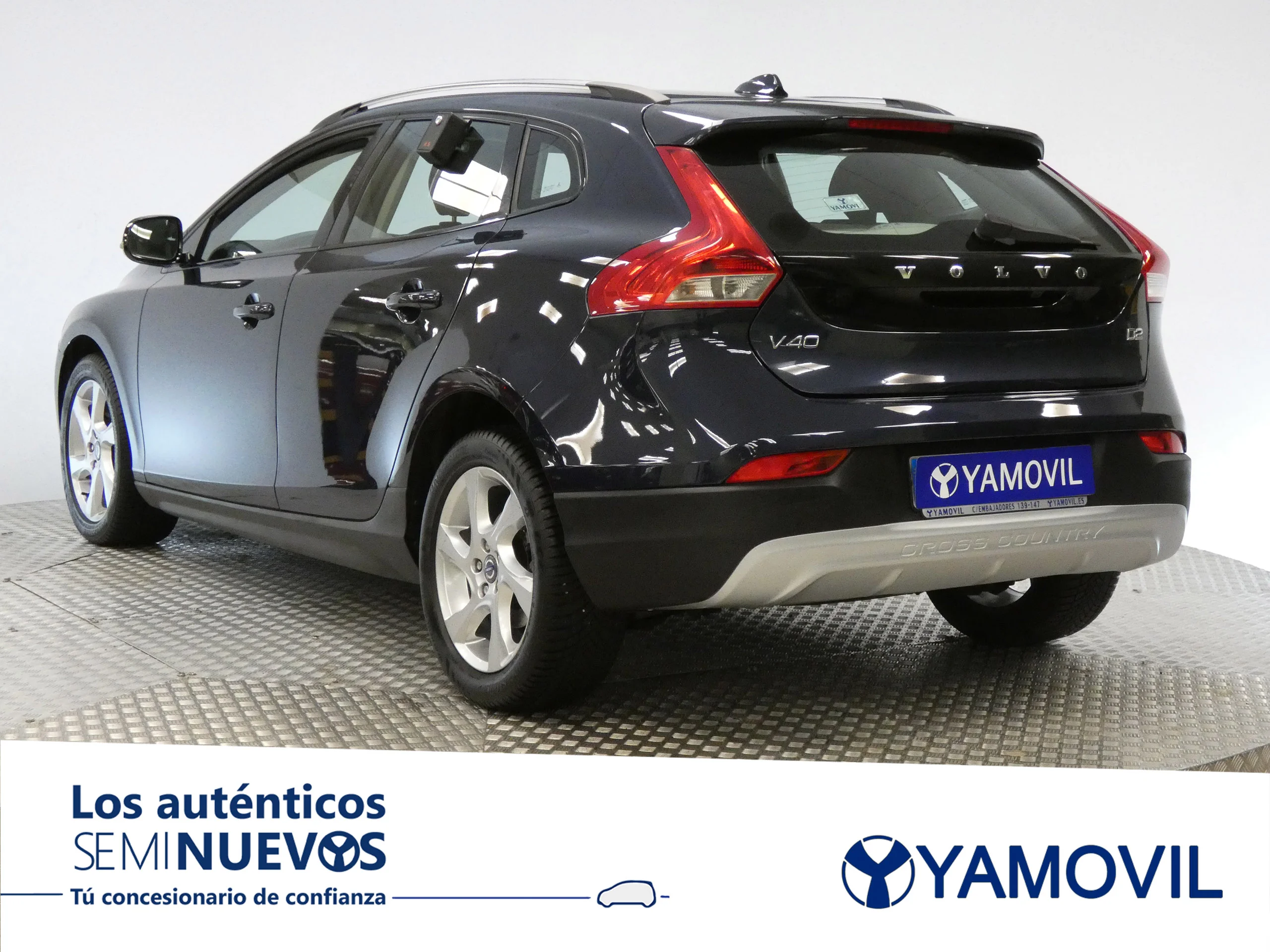 Volvo V40 1.6 D2 CROSS COUNTRY MOMENTUM 5P - Foto 4