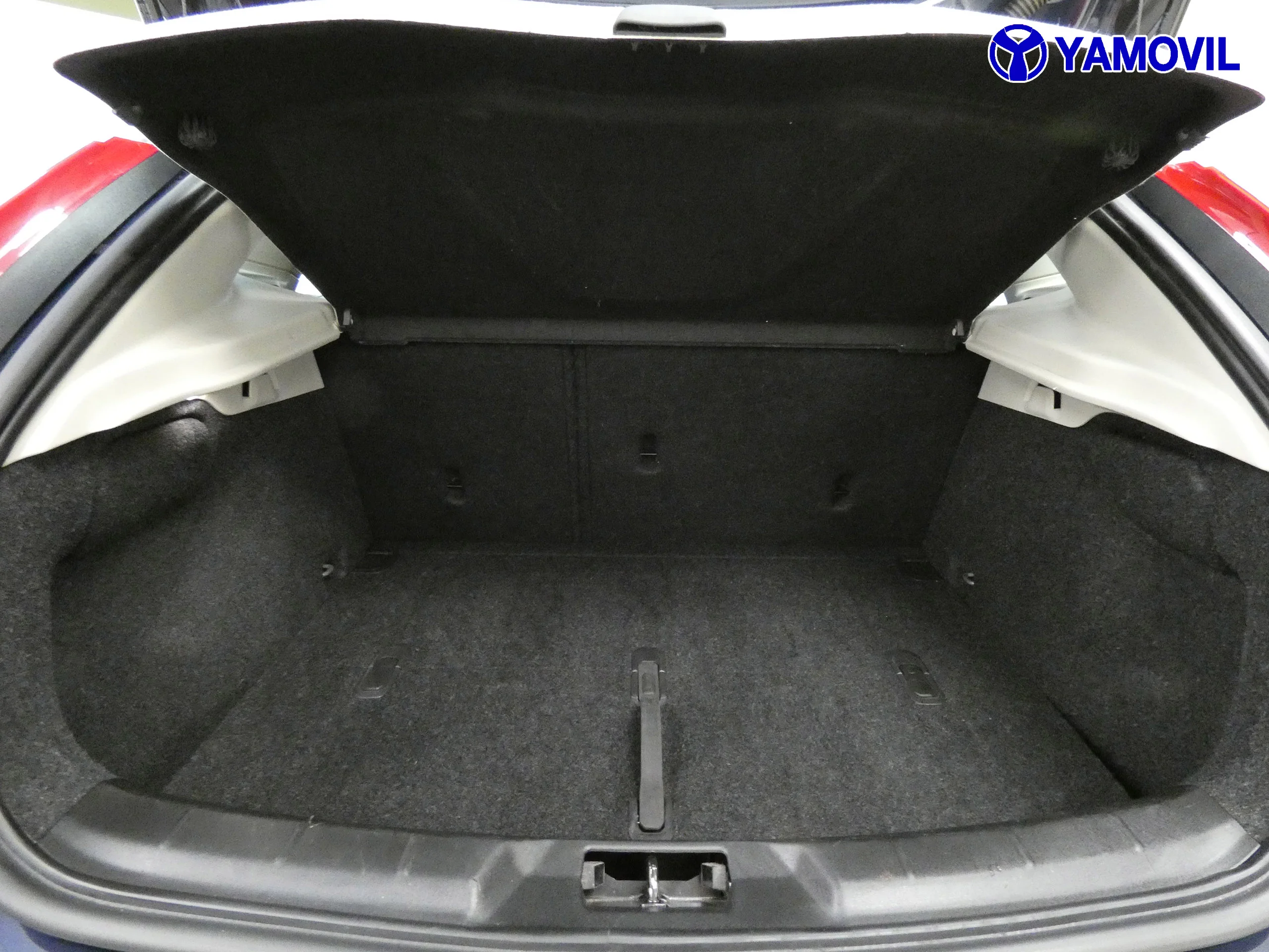 Volvo V40 1.6 D2 CROSS COUNTRY MOMENTUM 5P - Foto 7