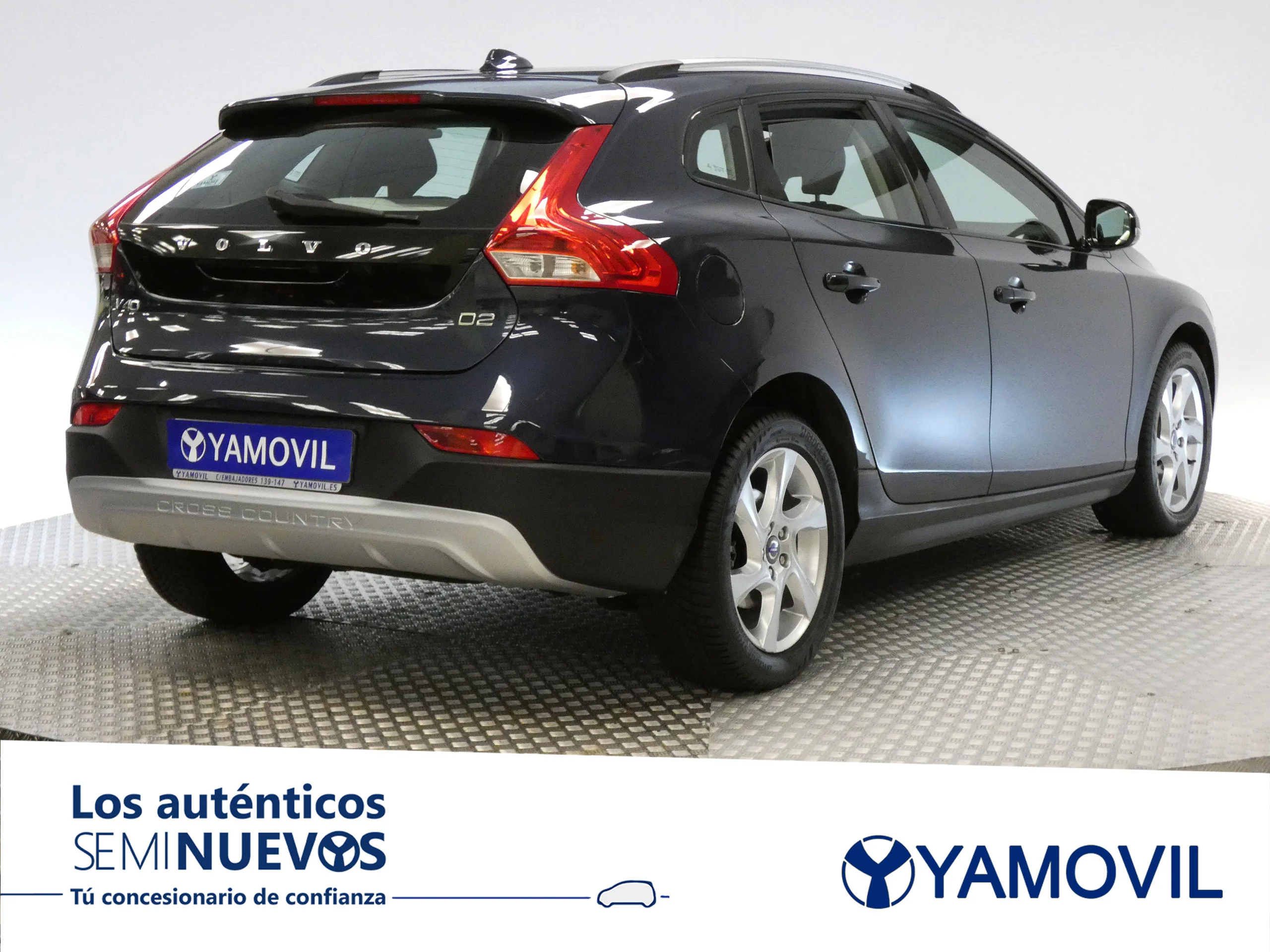 Volvo V40 1.6 D2 CROSS COUNTRY MOMENTUM 5P - Foto 6