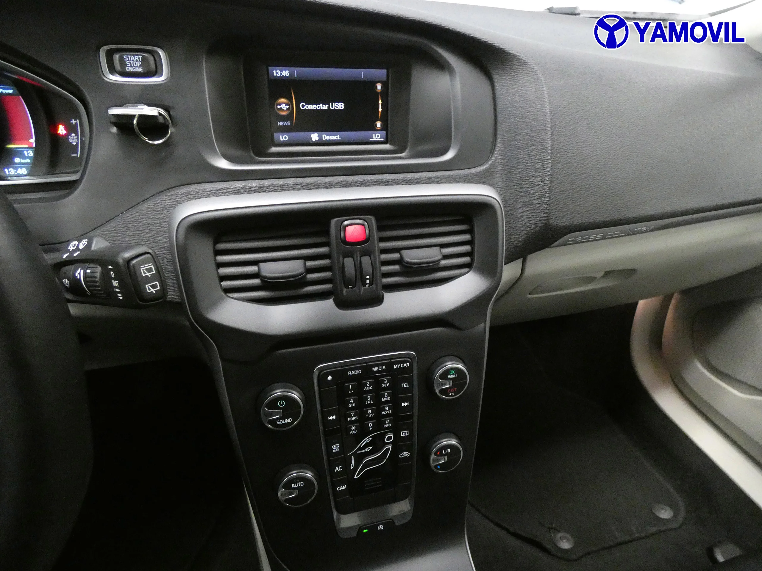 Volvo V40 1.6 D2 CROSS COUNTRY MOMENTUM 5P - Foto 23