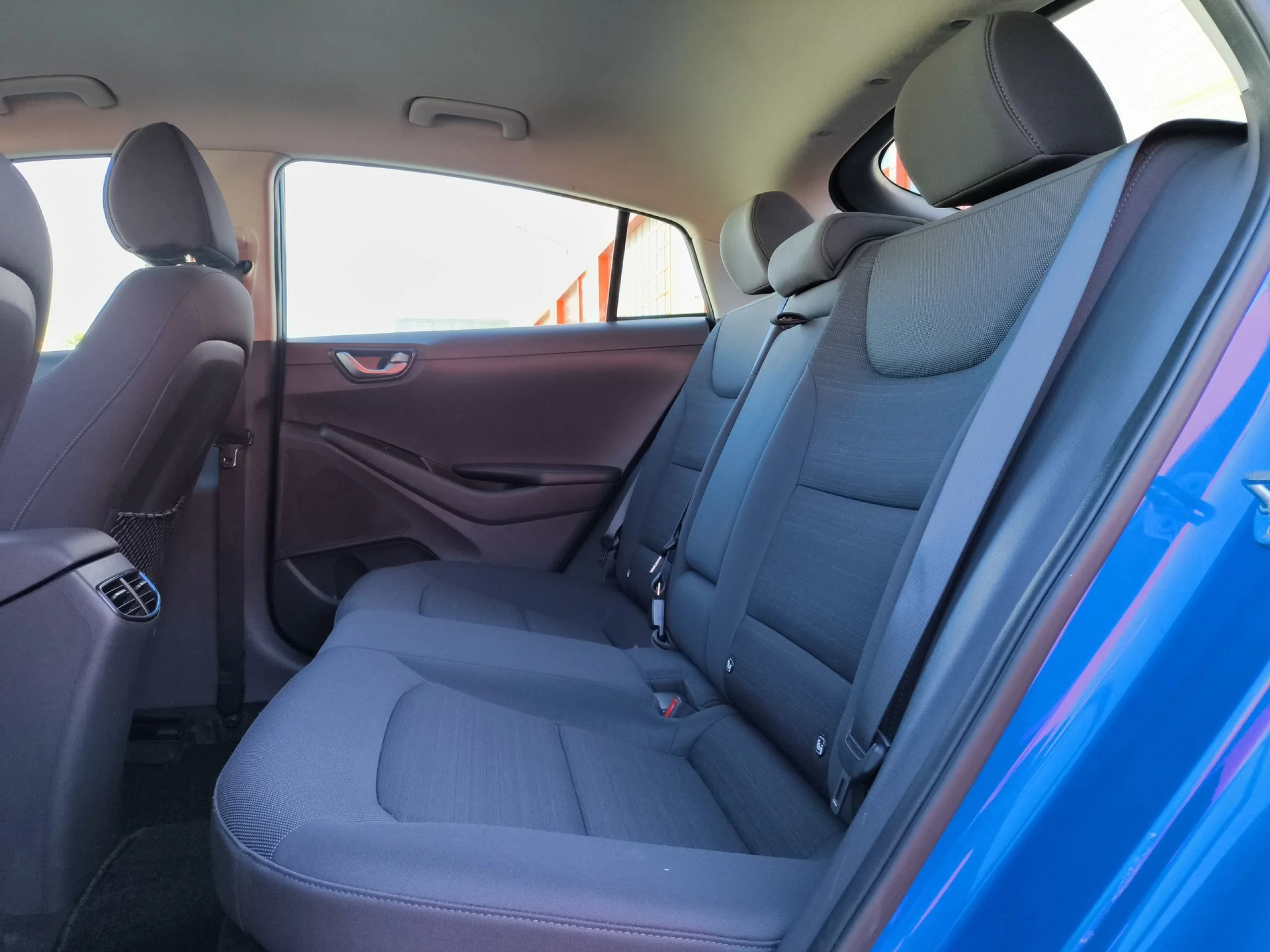 Hyundai IONIQ 1.6 GDI HEV Tecno DCT 104 kW (141 CV) - Foto 19
