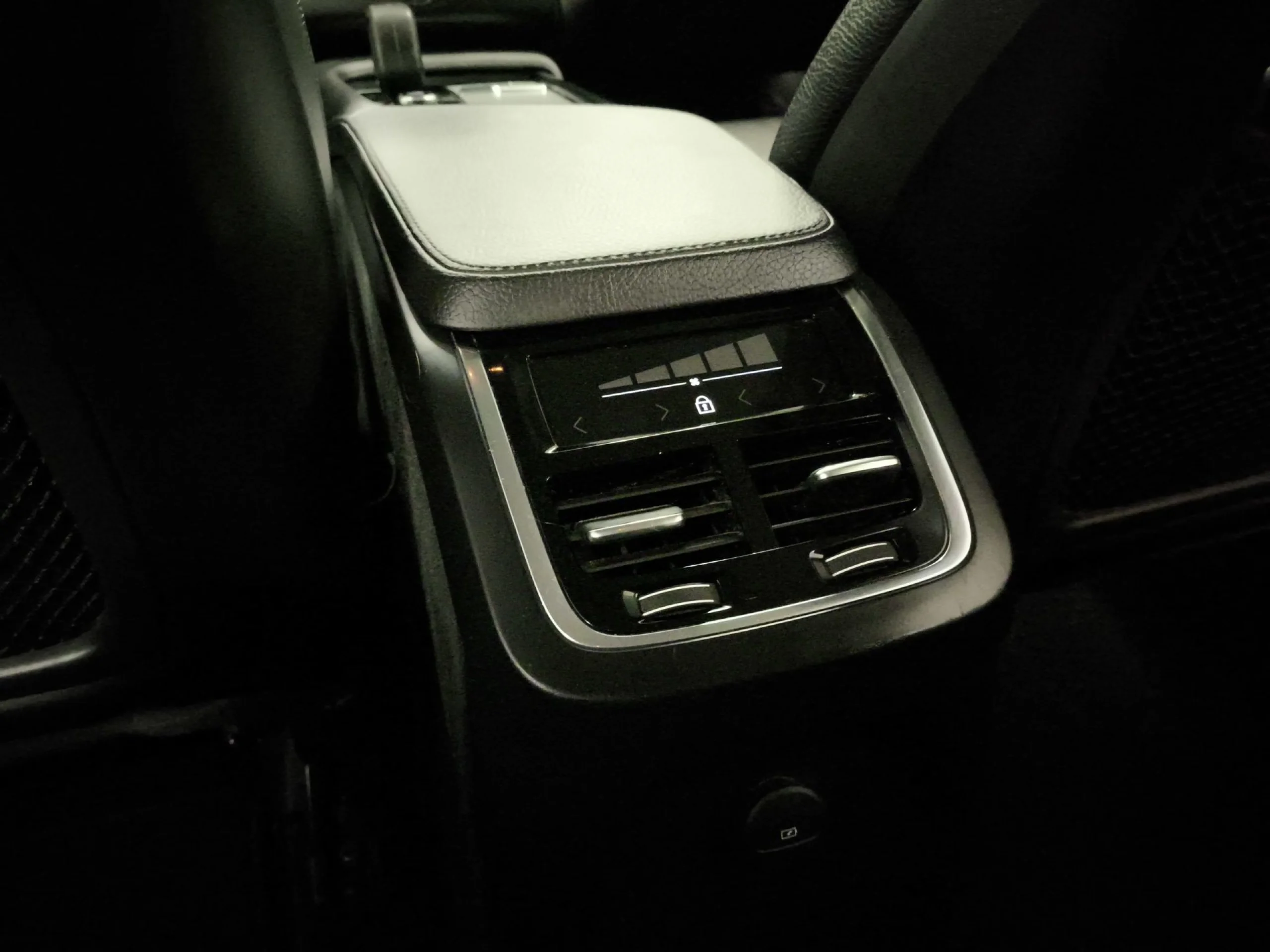 Volvo XC90 T8 Recharge Inscription Expression AWD Auto 287 kW (390 CV) - Foto 23