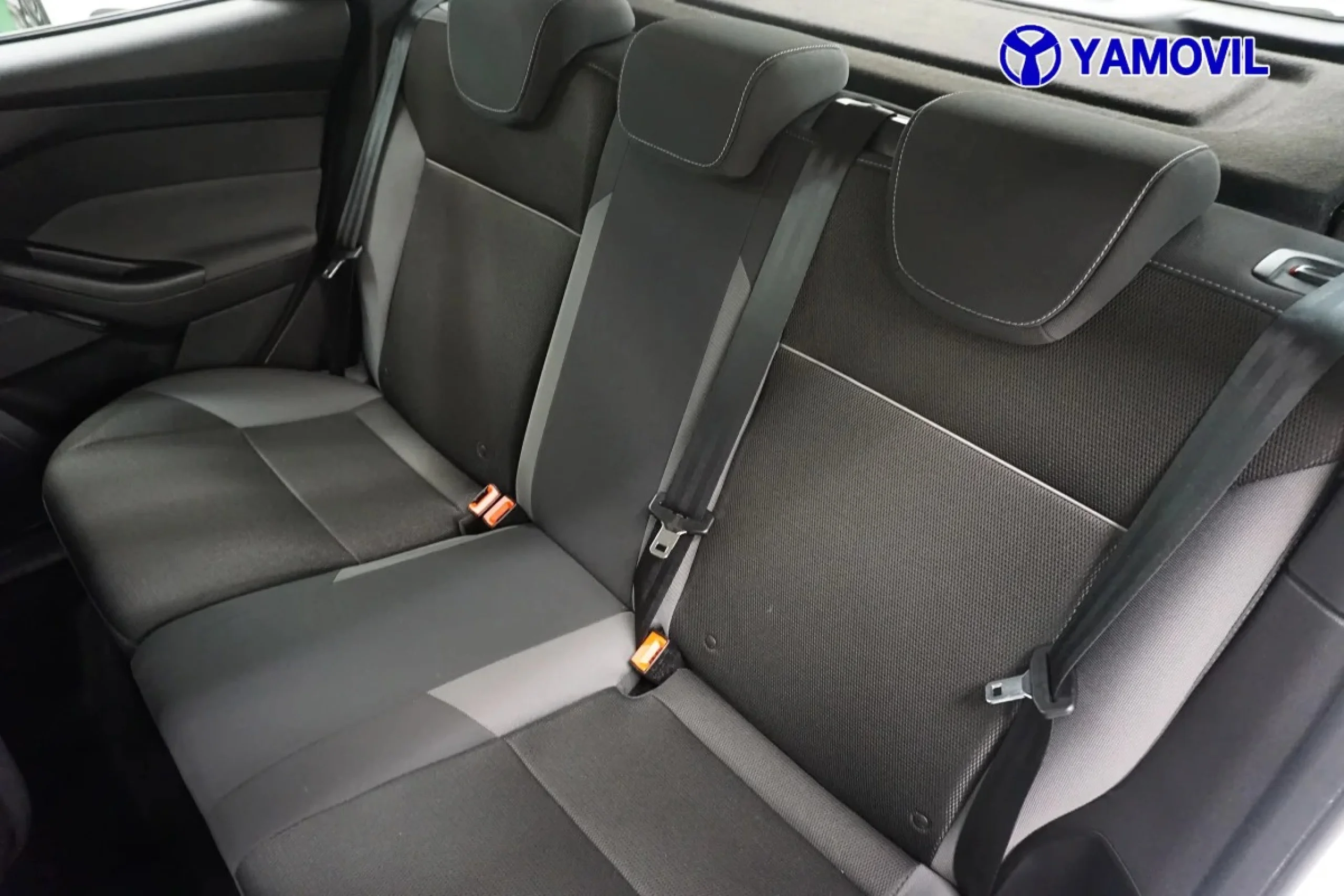 Ford Focus 1.6 TDCI Trend 70 kW (95 CV) - Foto 13