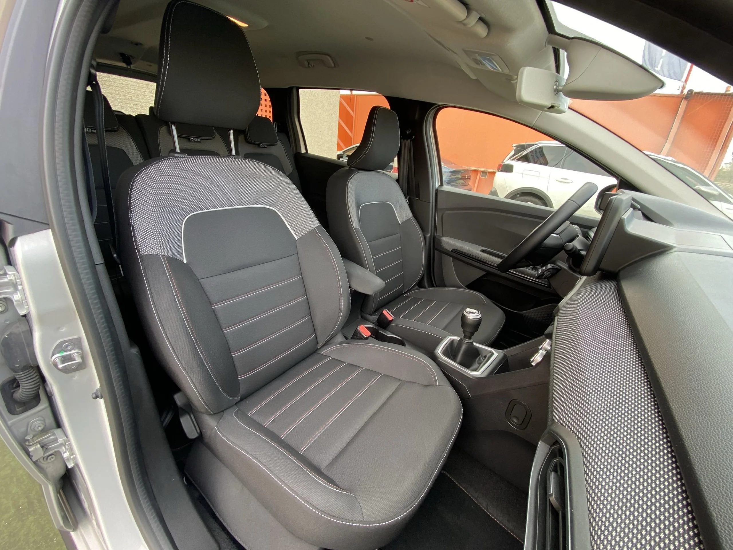 Dacia Jogger S.L.Extreme TCe 81 kW (110 CV) - Foto 22