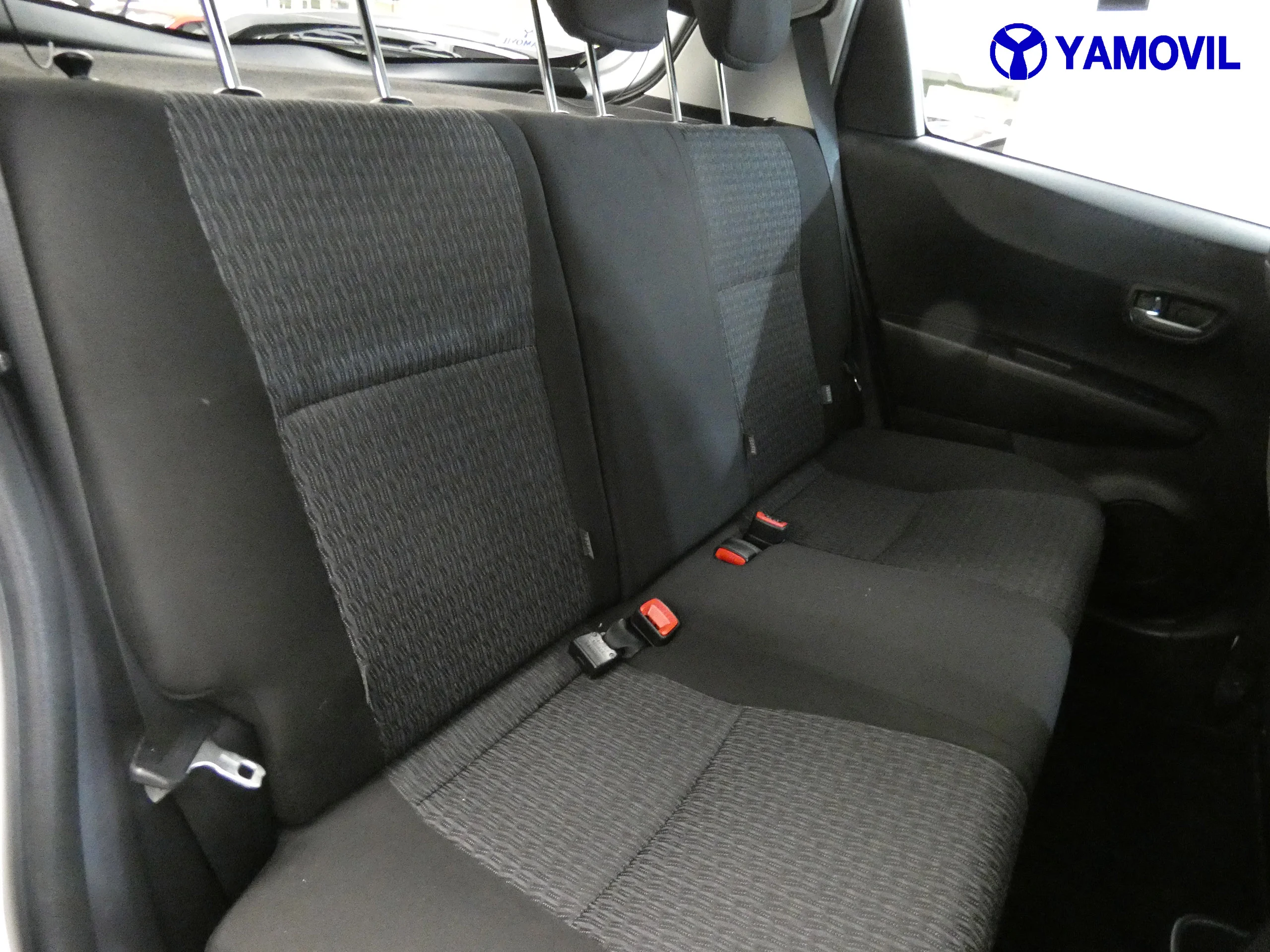 Toyota Yaris 1.3 ACTIVE 5P - Foto 16