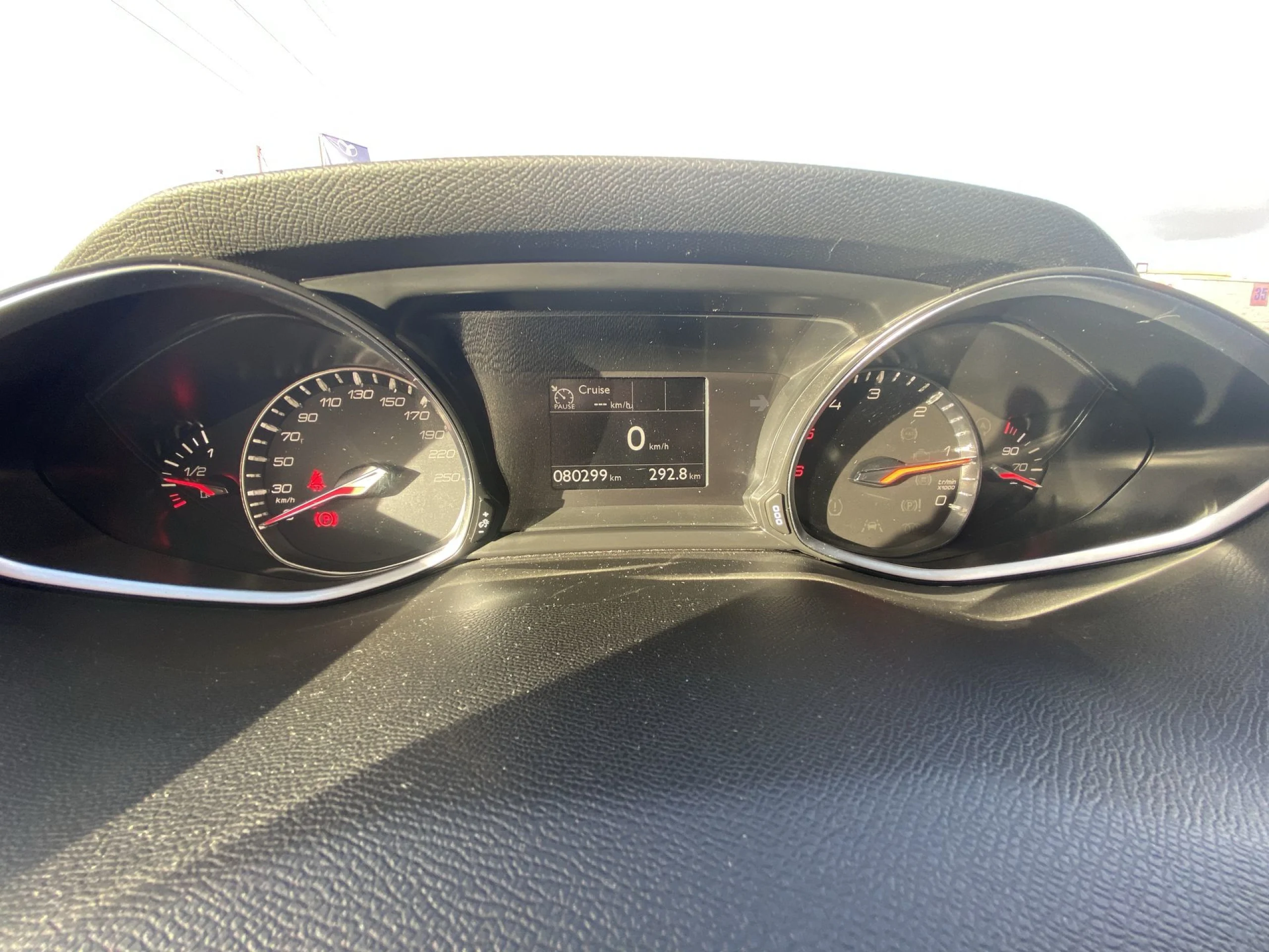 Peugeot 308 BlueHDi 130 SANDS Style 96 kW (130 CV) - Foto 12