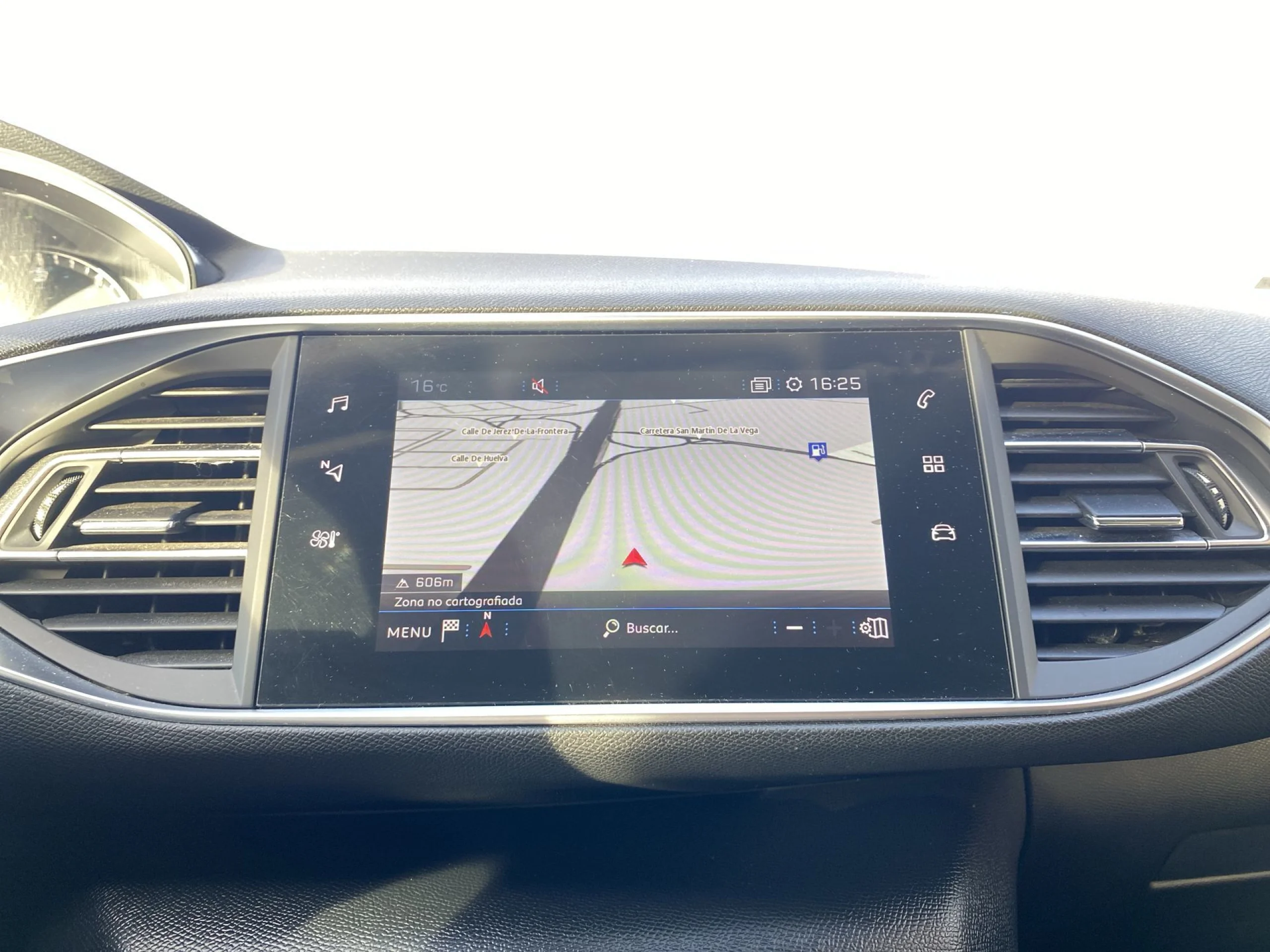 Peugeot 308 BlueHDi 130 SANDS Style 96 kW (130 CV) - Foto 15