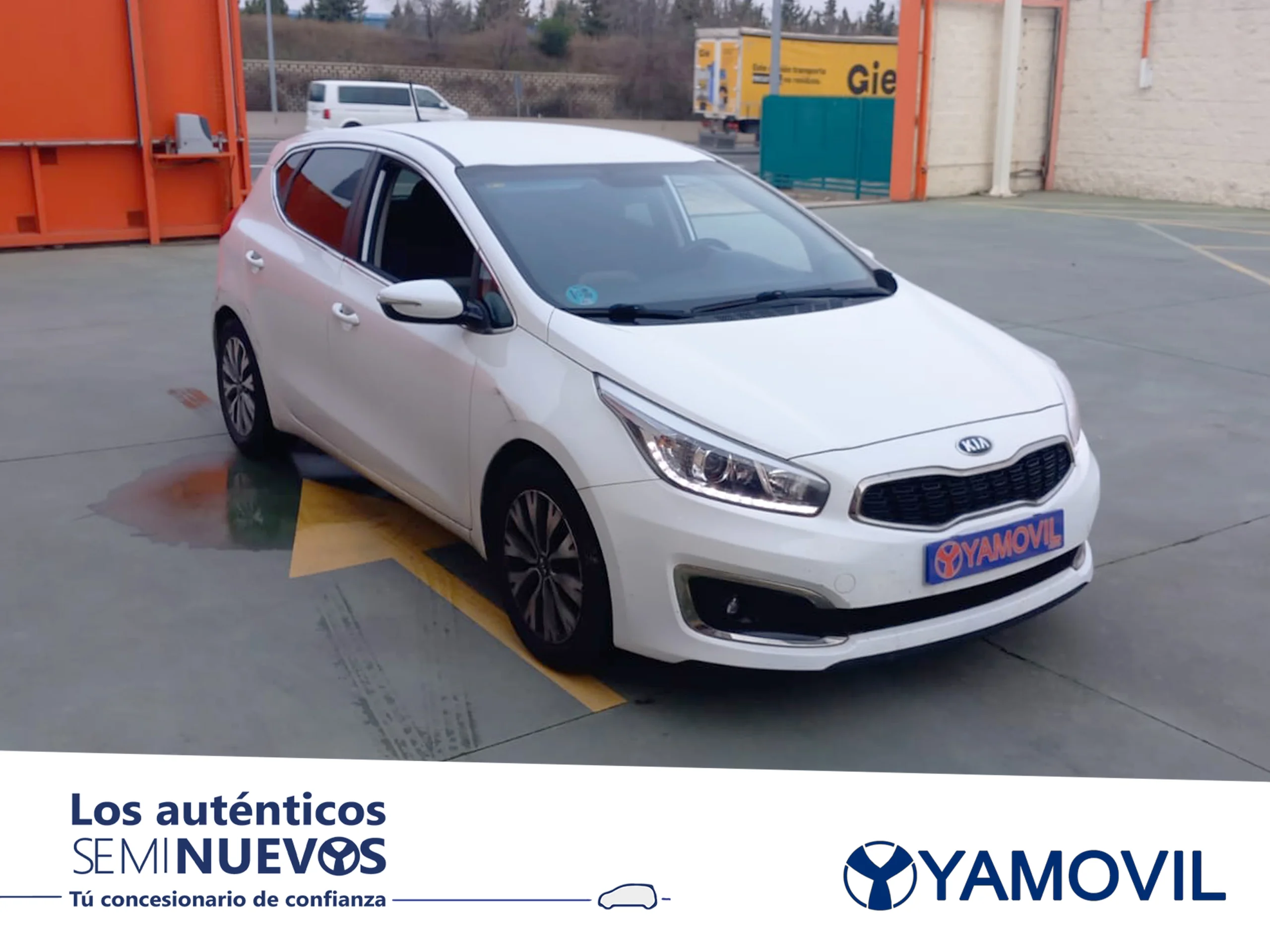 Kia Ceed 1.4 CRDi WGT UEFA Euro2016 66 kW (90 CV) - Foto 3