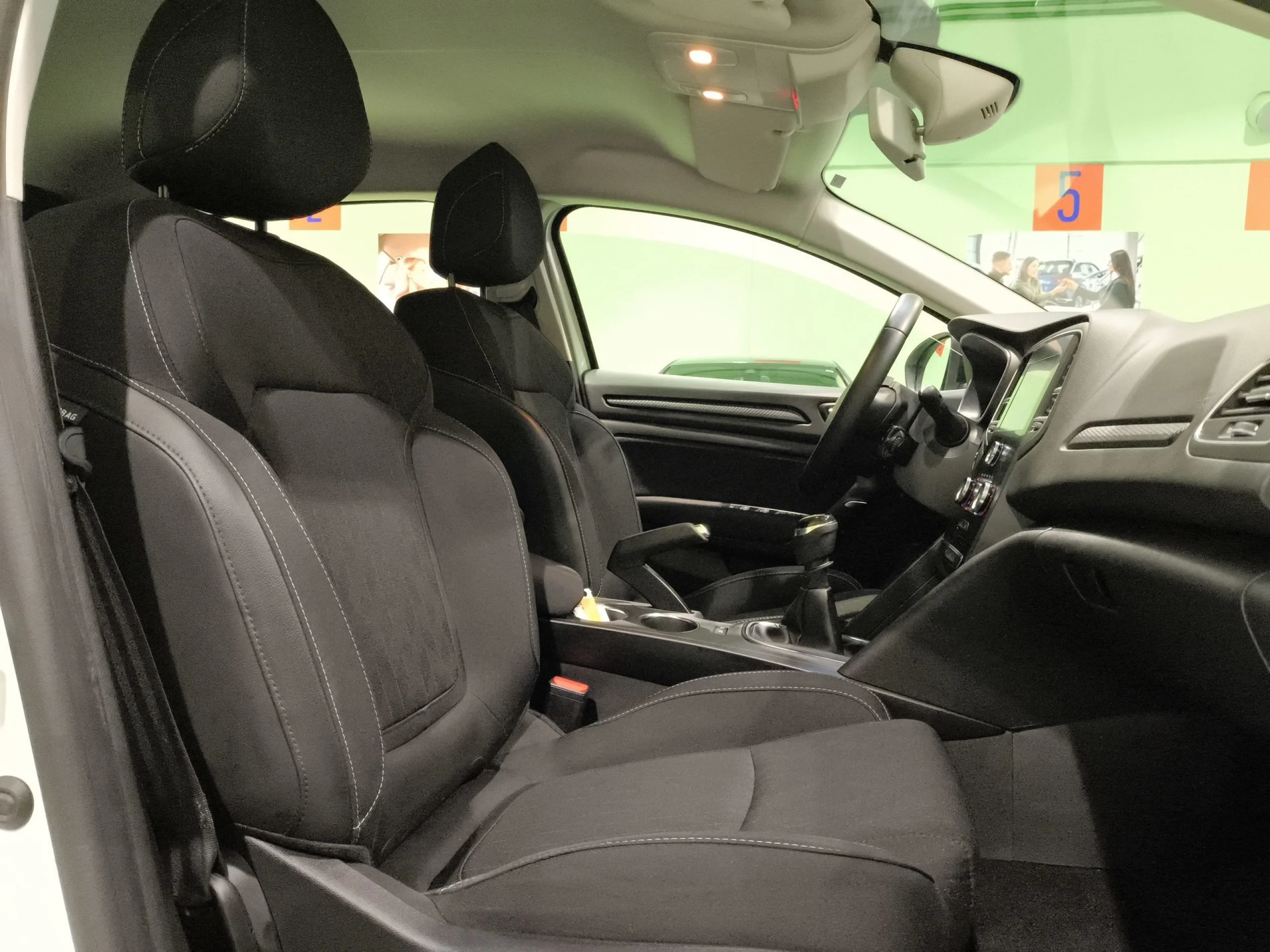 Renault Megane Limited TCe 103 kW (140 CV) GPF - Foto 20
