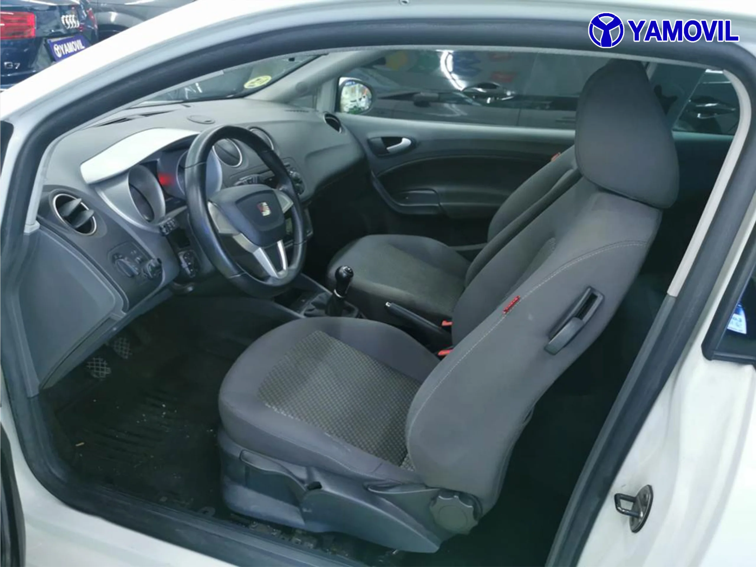 Seat Ibiza 1.6 TDI STYLE 3P - Foto 3