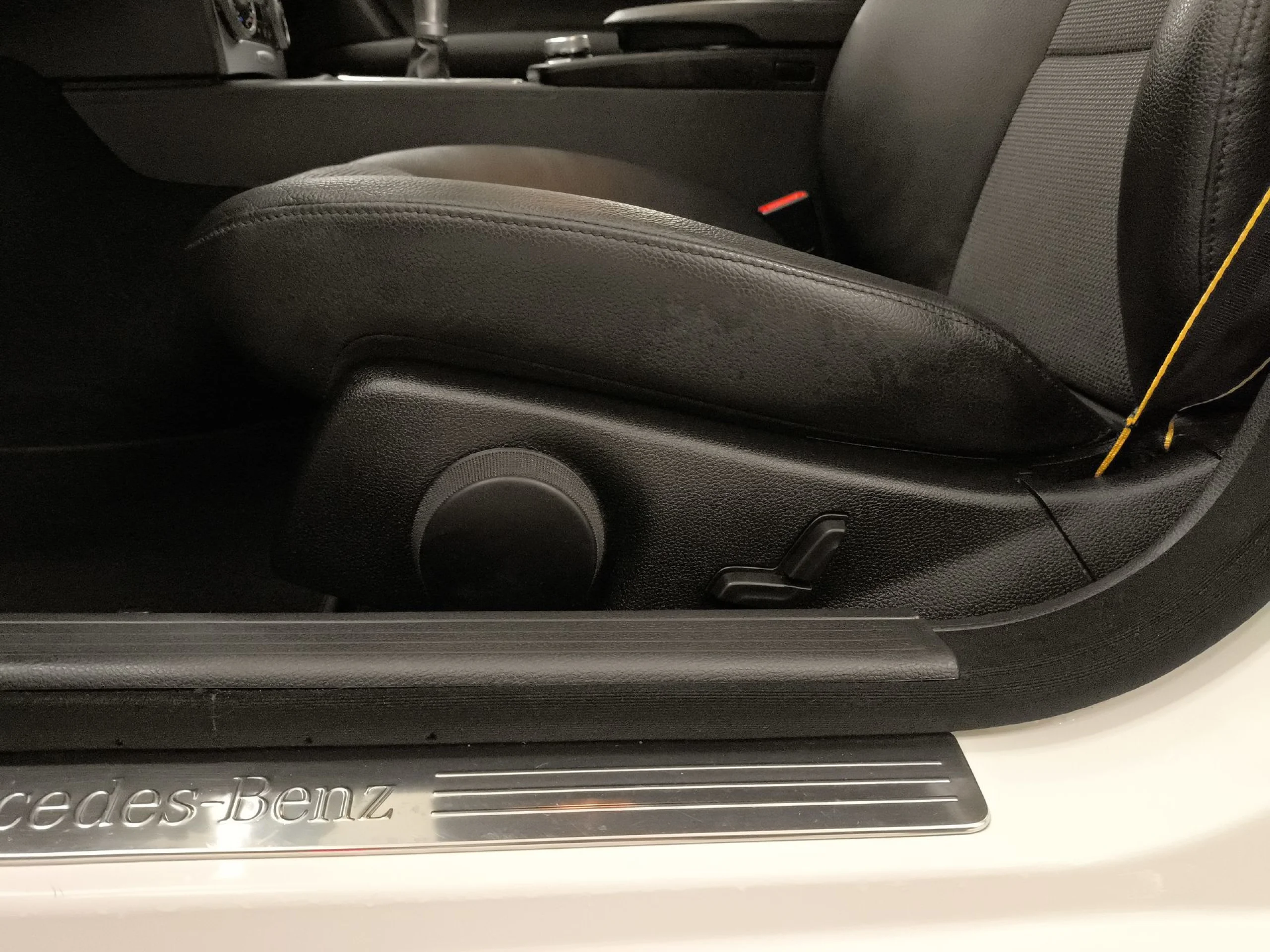 Mercedes-Benz Clase C C 180 CGI BE Avantgarde 115 kW (156 CV) - Foto 9