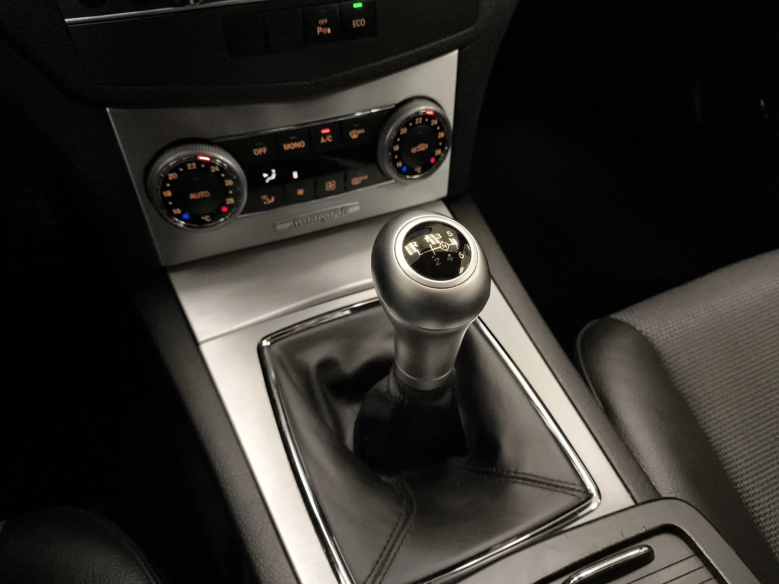 Mercedes-Benz Clase C C 180 CGI BE Avantgarde 115 kW (156 CV) - Foto 15