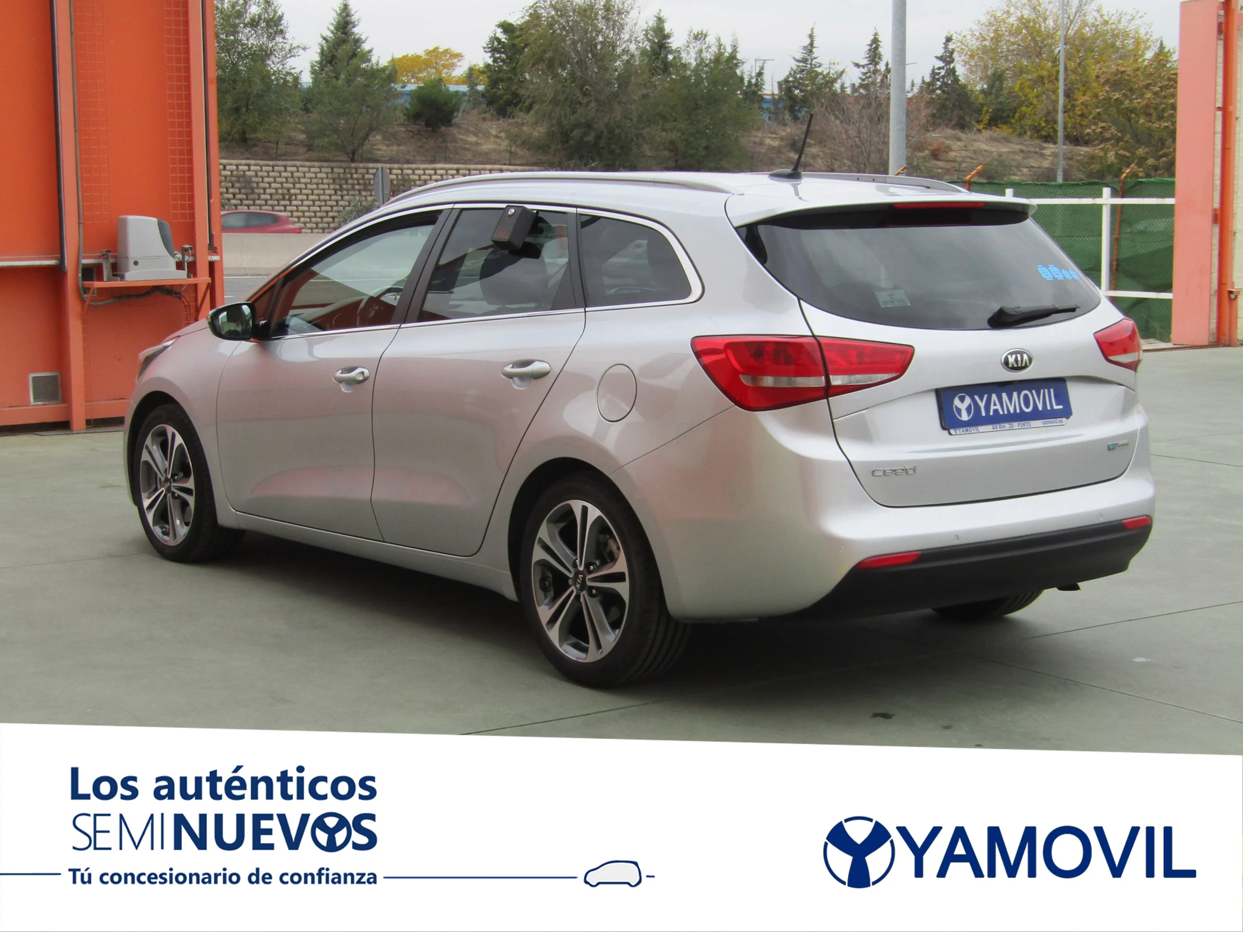 Kia Ceed SW 1.6 CRDI UEFA EURO 2016 - Foto 6