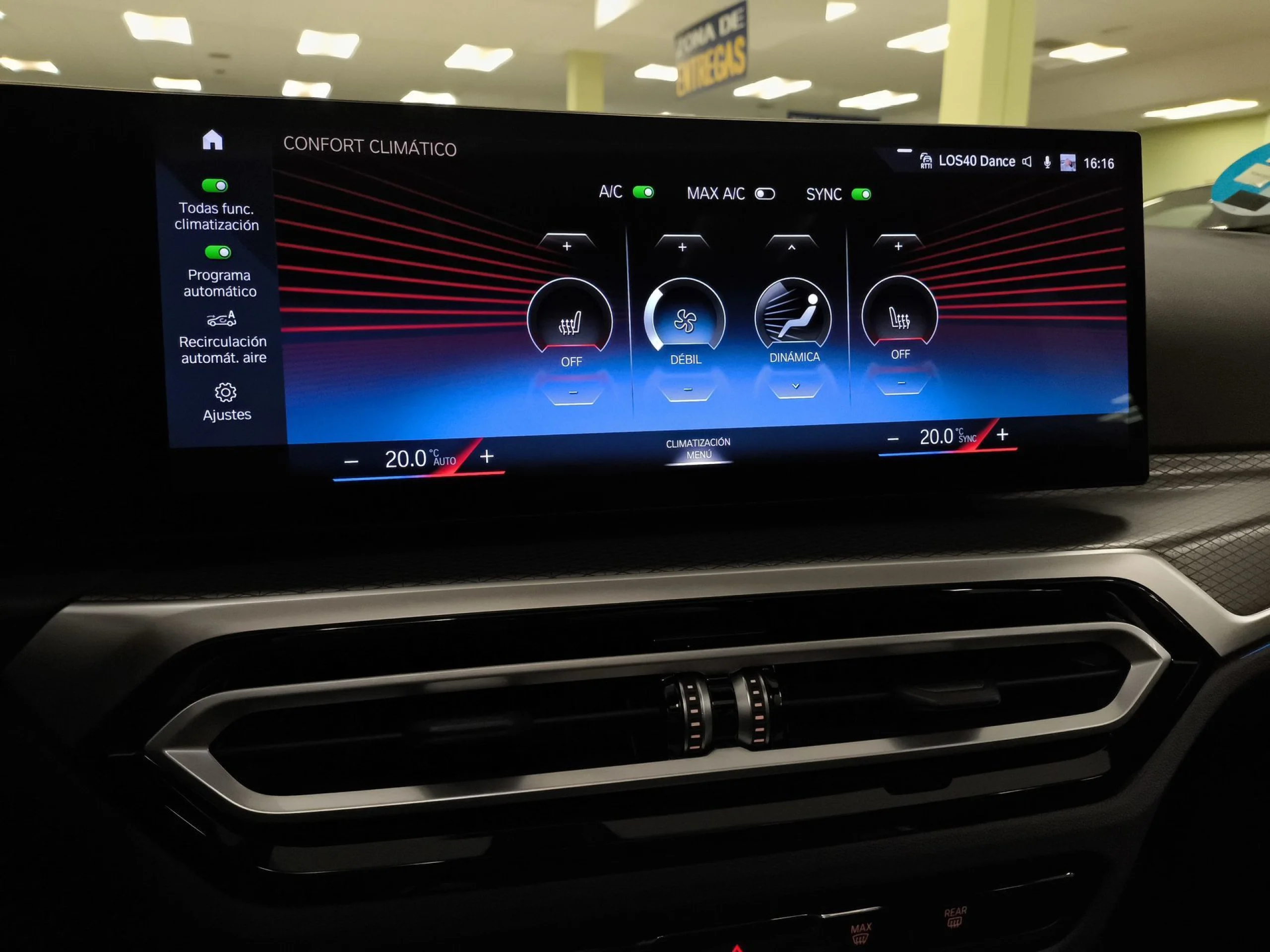 BMW Serie 3 318d Touring 110 kW (150 CV) - Foto 16
