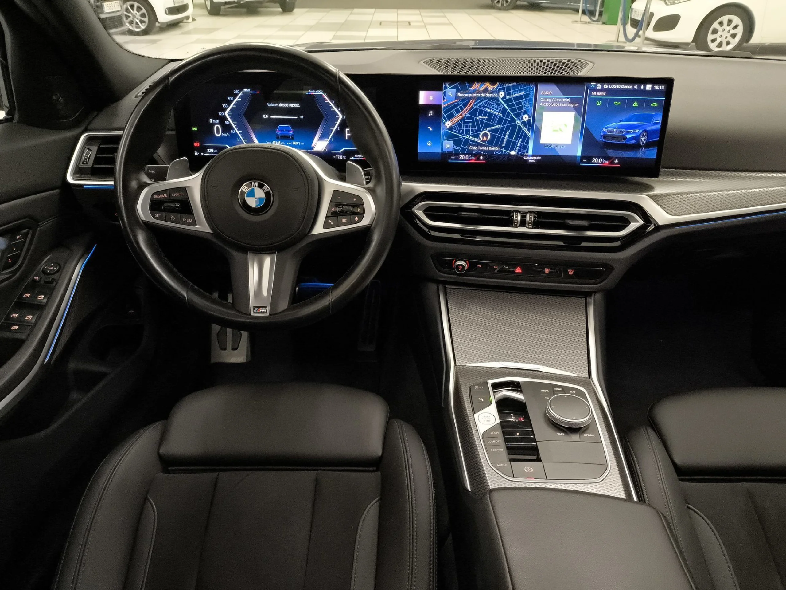BMW Serie 3 318d Touring 110 kW (150 CV) - Foto 18