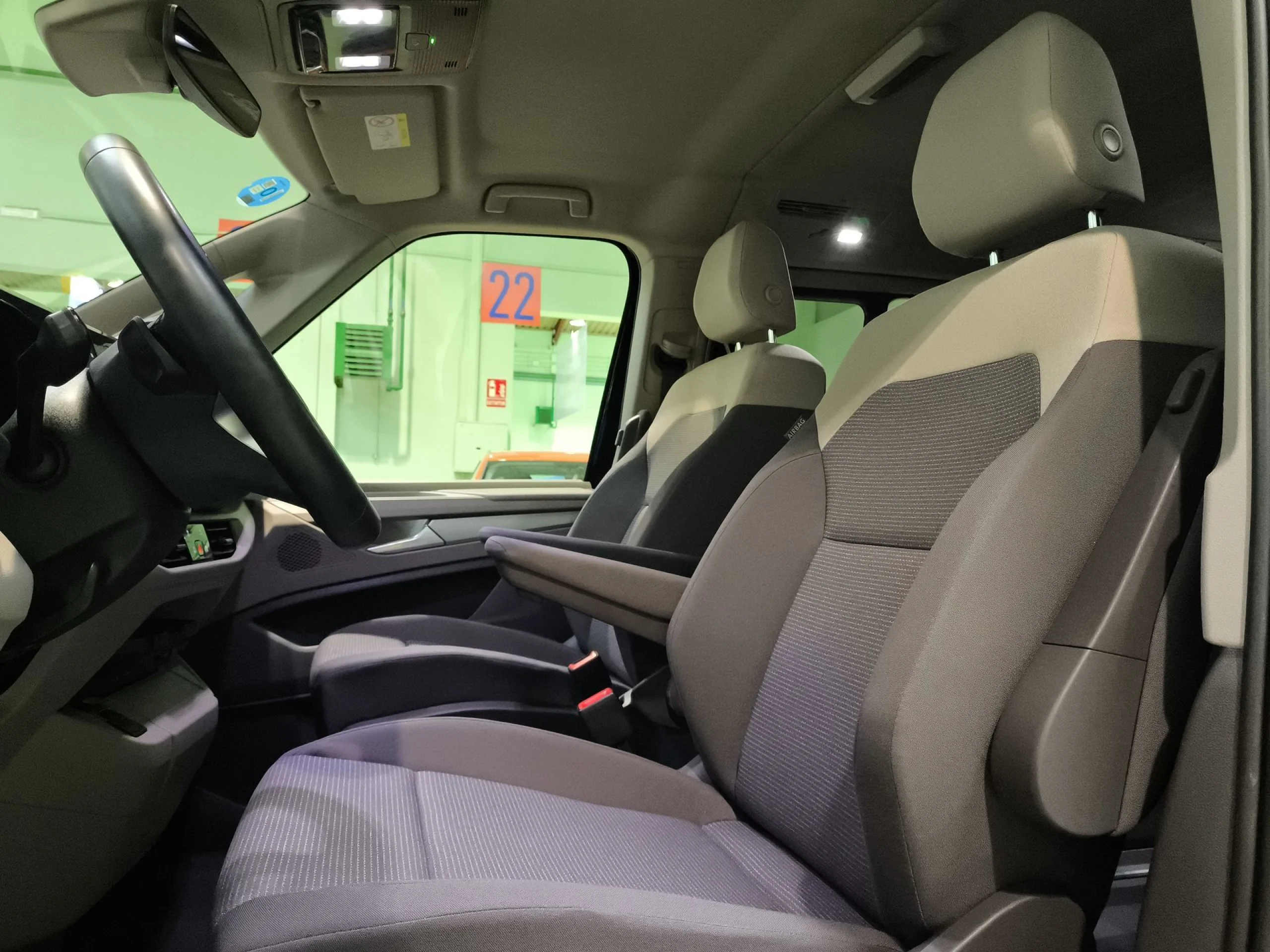 Volkswagen Multivan 1.4 TSI PHEV Batalla Corta 160 kW (218 CV) DSG - Foto 8