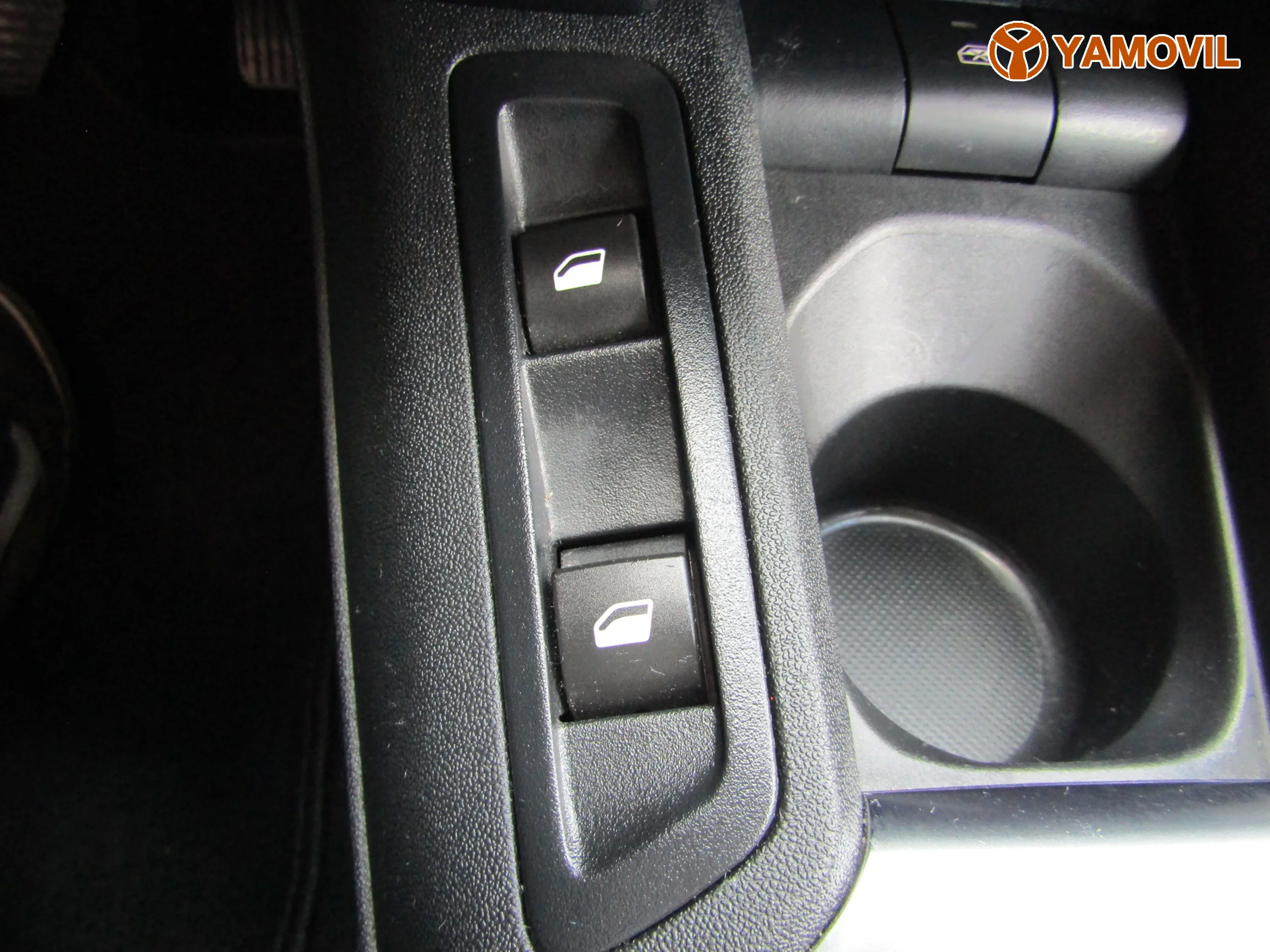 Citroen C-Elysee 1.6 BLUEHDI SHINE - Foto 31