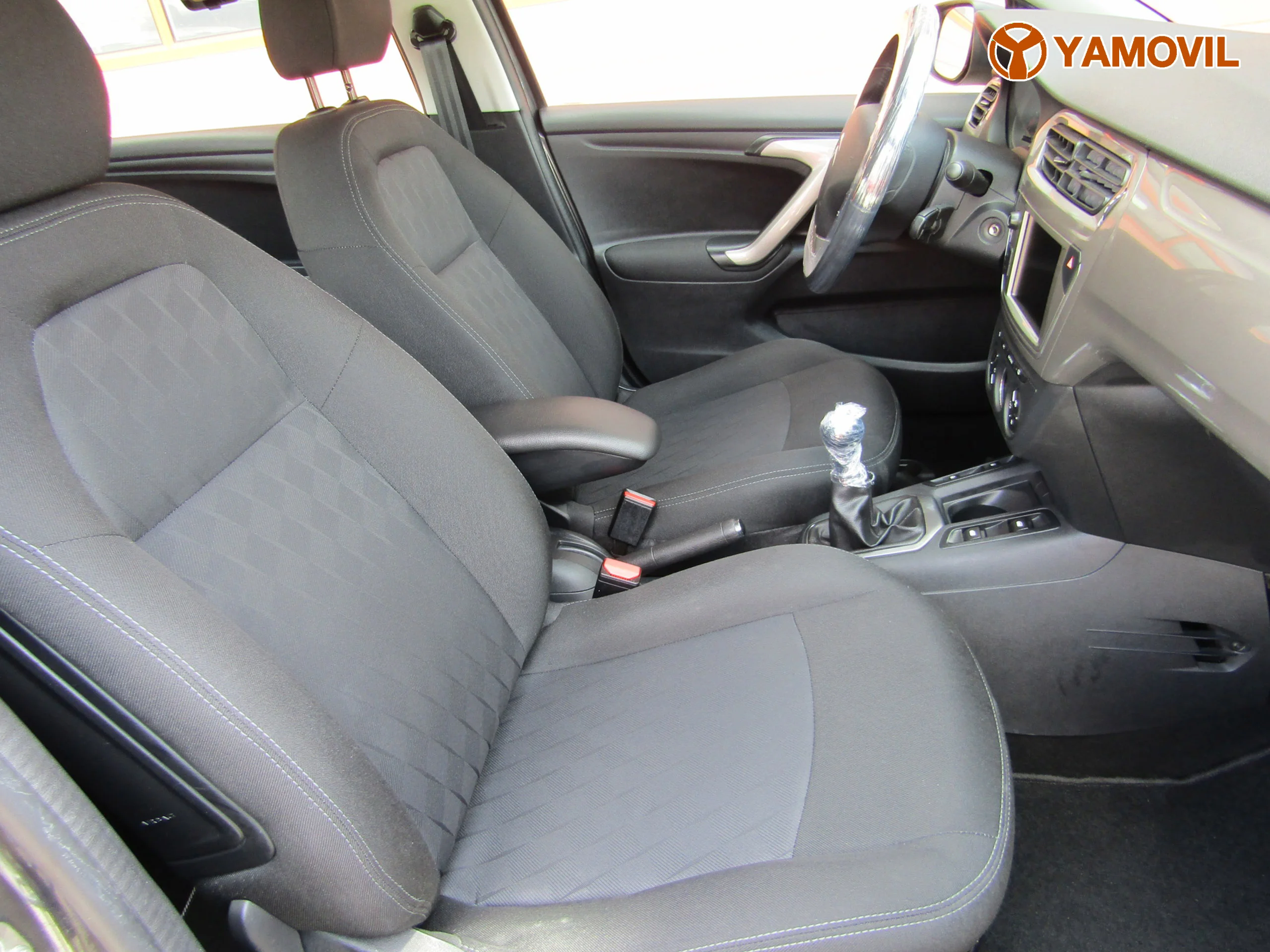 Citroen C-Elysee 1.6 BLUEHDI SHINE - Foto 14