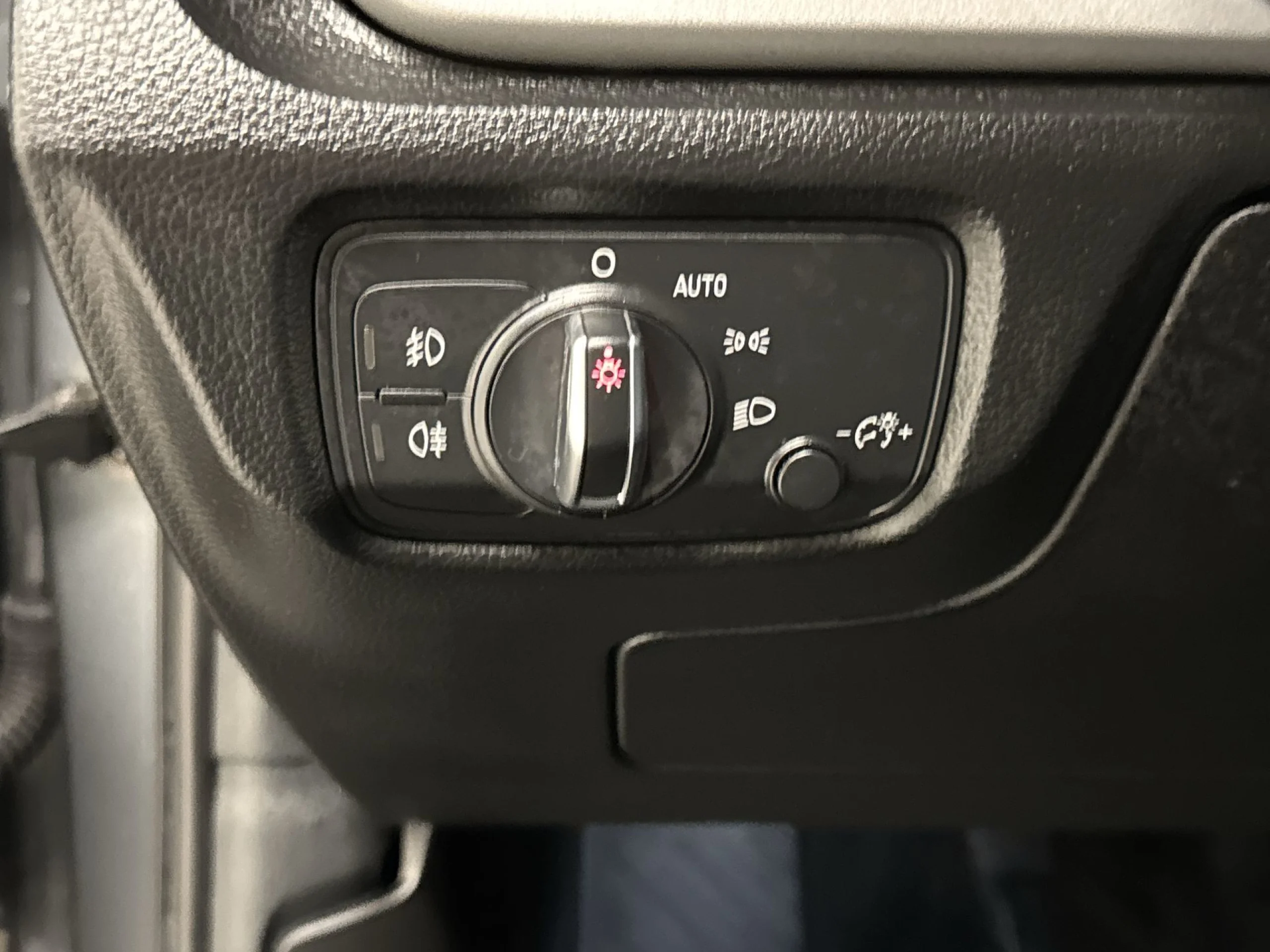 Audi A3 sedan Attraction 1.6 TDI clean diesel 81 kW (110 CV) - Foto 12