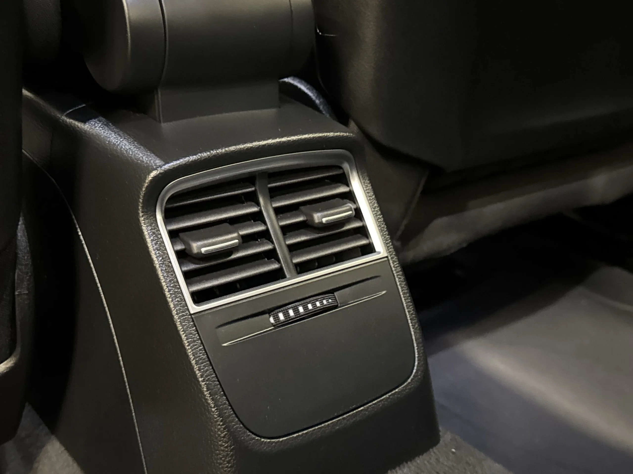 Audi A3 sedan Attraction 1.6 TDI clean diesel 81 kW (110 CV) - Foto 20