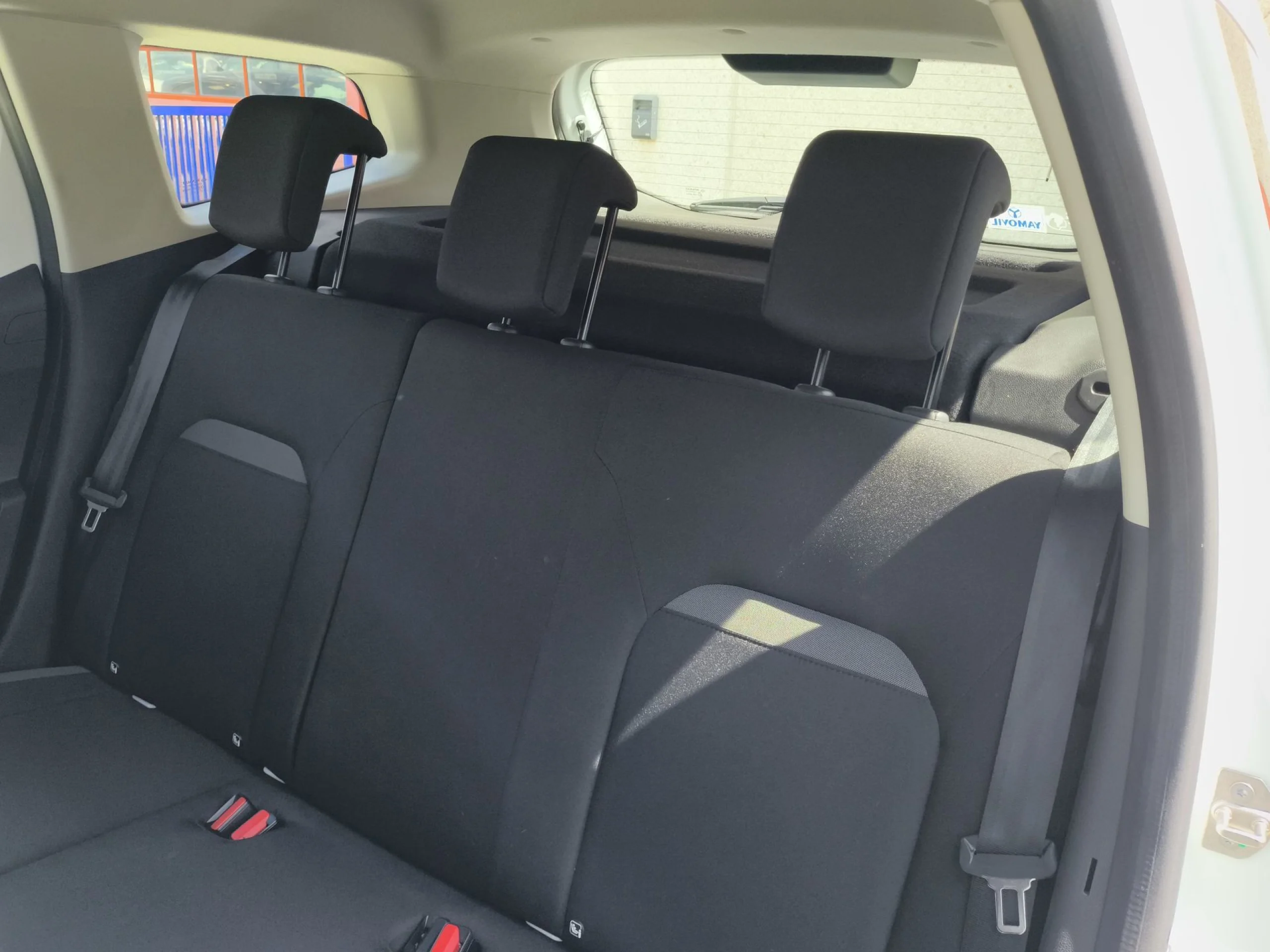 Dacia Duster Essential TCE 74 kW (100 CV) 4X2 - Foto 17
