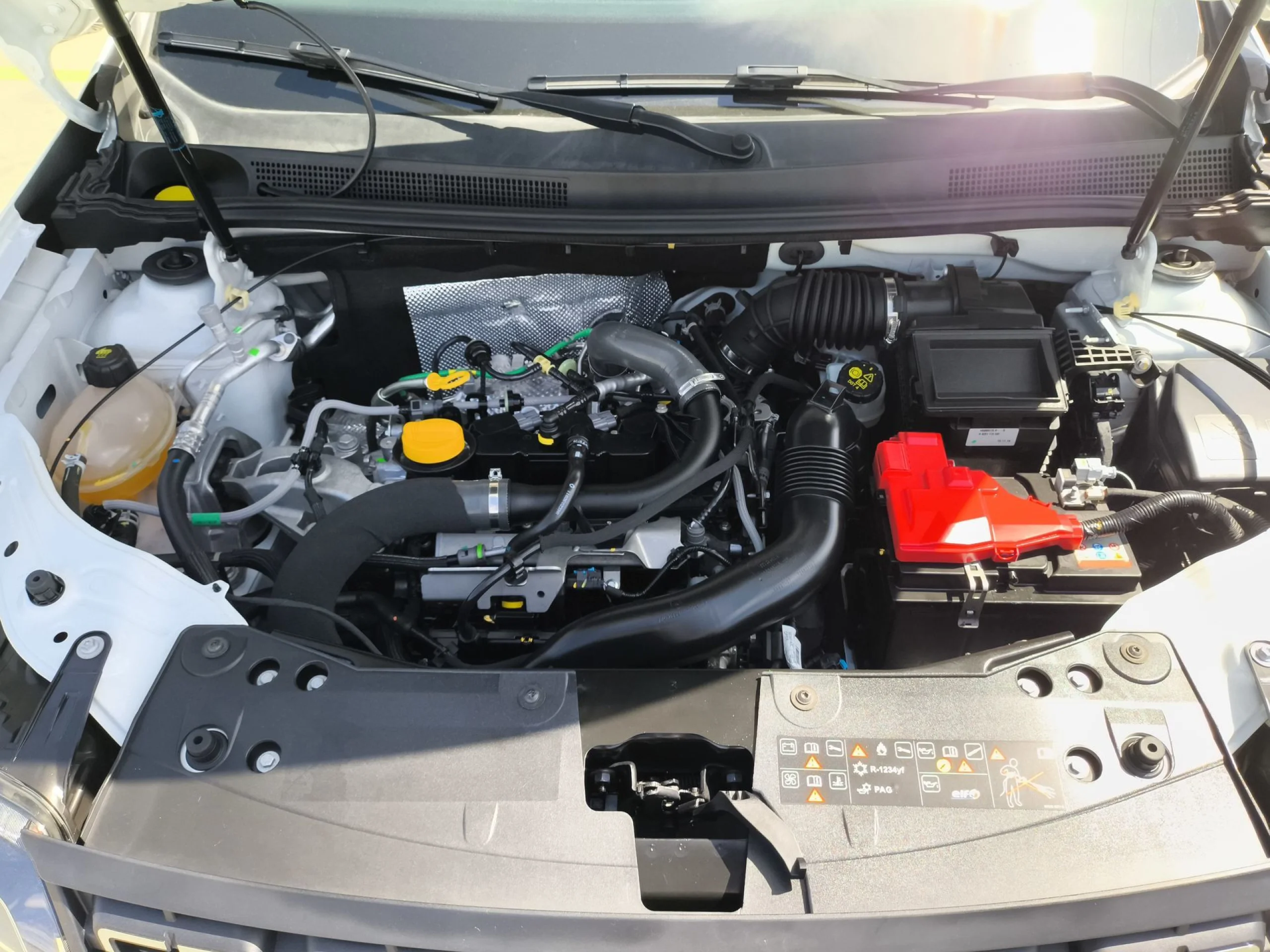 Dacia Duster Essential TCE 74 kW (100 CV) 4X2 - Foto 20