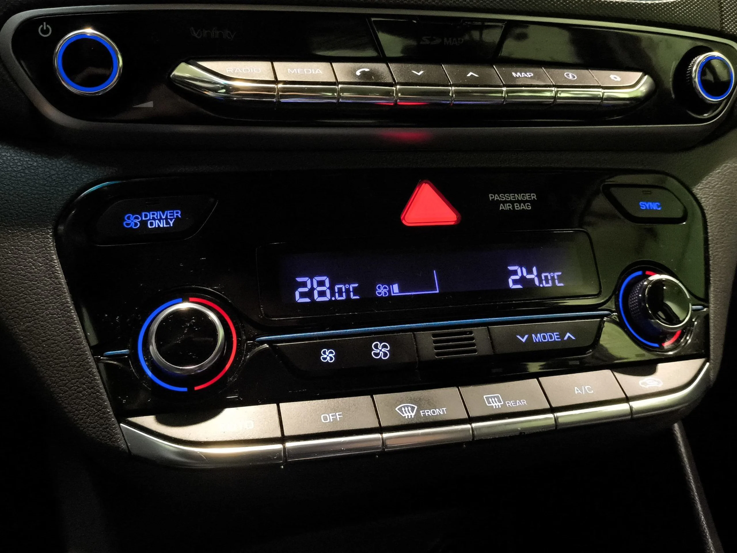 Hyundai IONIQ 1.6 GDI HEV Klass Nav DCT 	104 kW (141 CV) - Foto 16