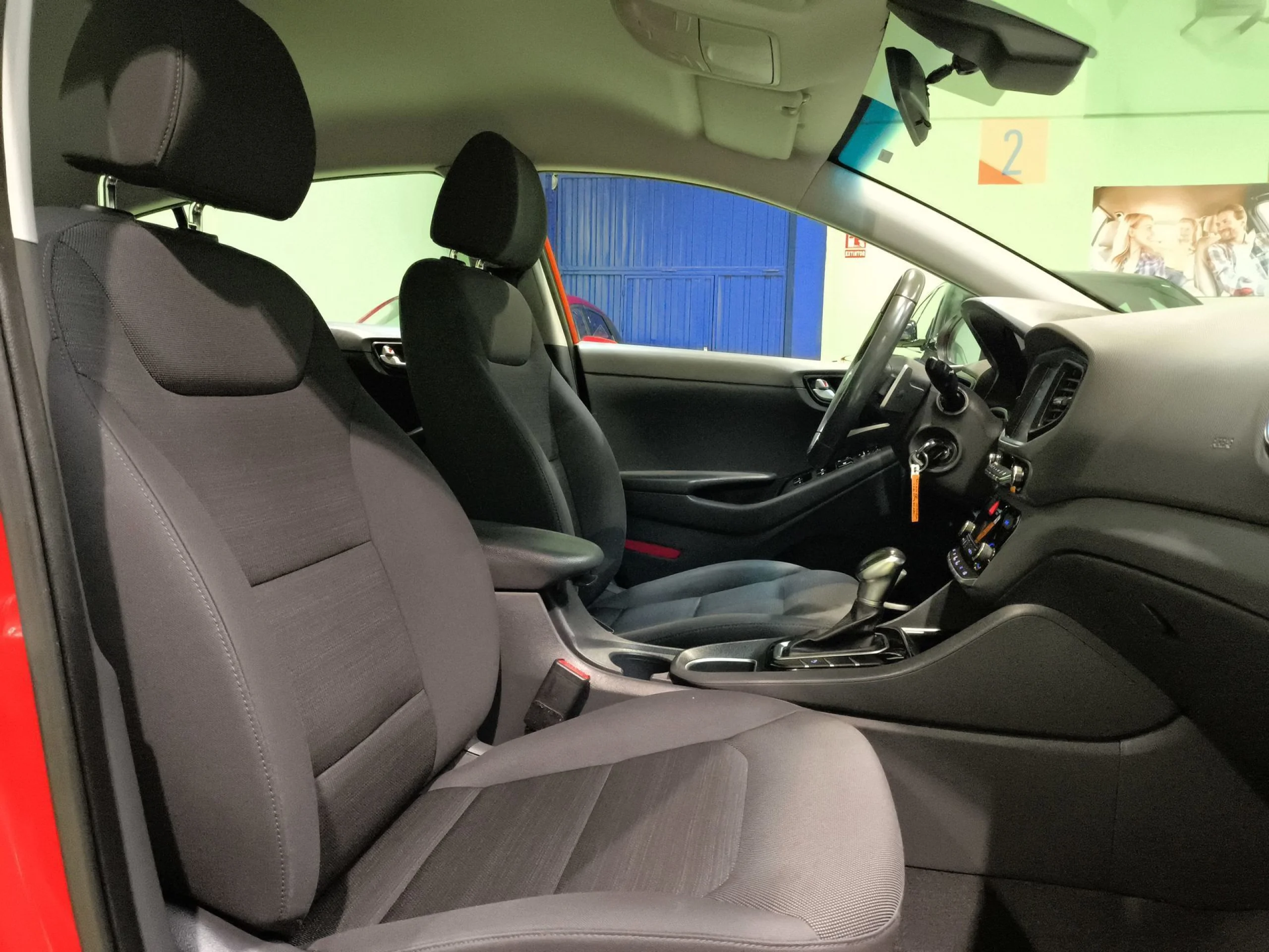 Hyundai IONIQ 1.6 GDI HEV Klass Nav DCT 	104 kW (141 CV) - Foto 21