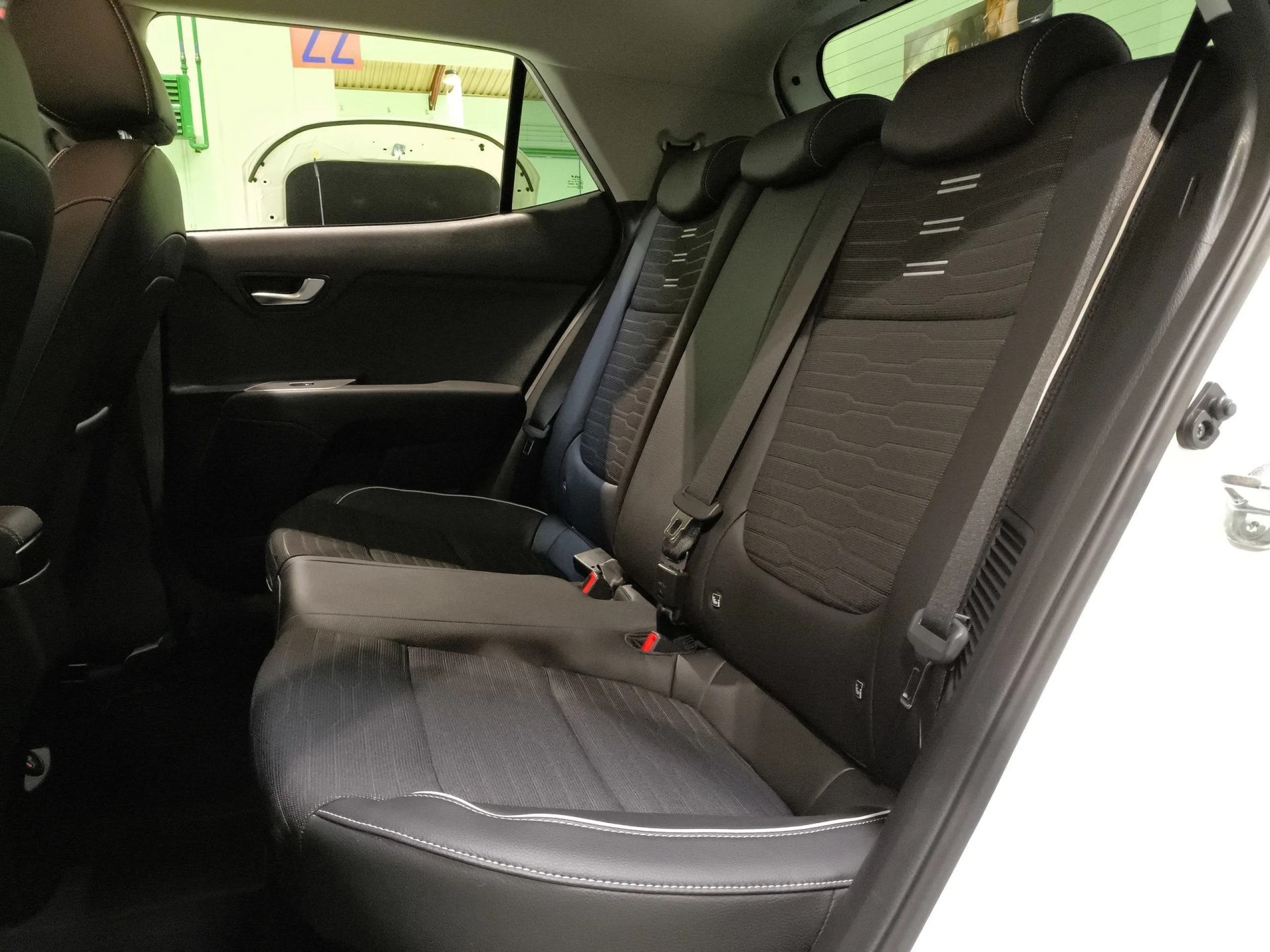 Kia Stonic 1.0 T-GDi MHEV GT Line DCT 88 kW (120 CV) - Foto 22