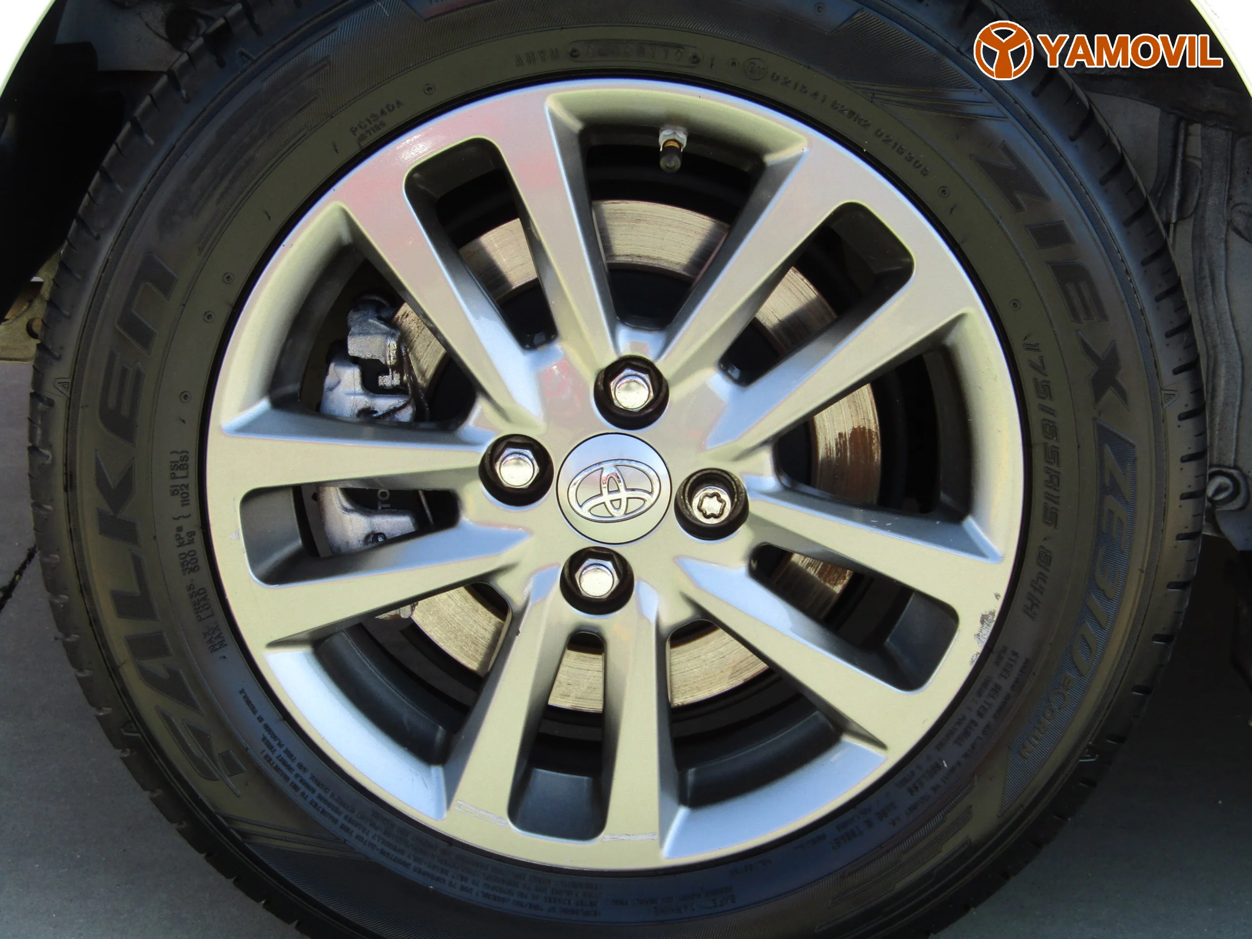 Toyota Yaris 1.0 ACTIVE  - Foto 12