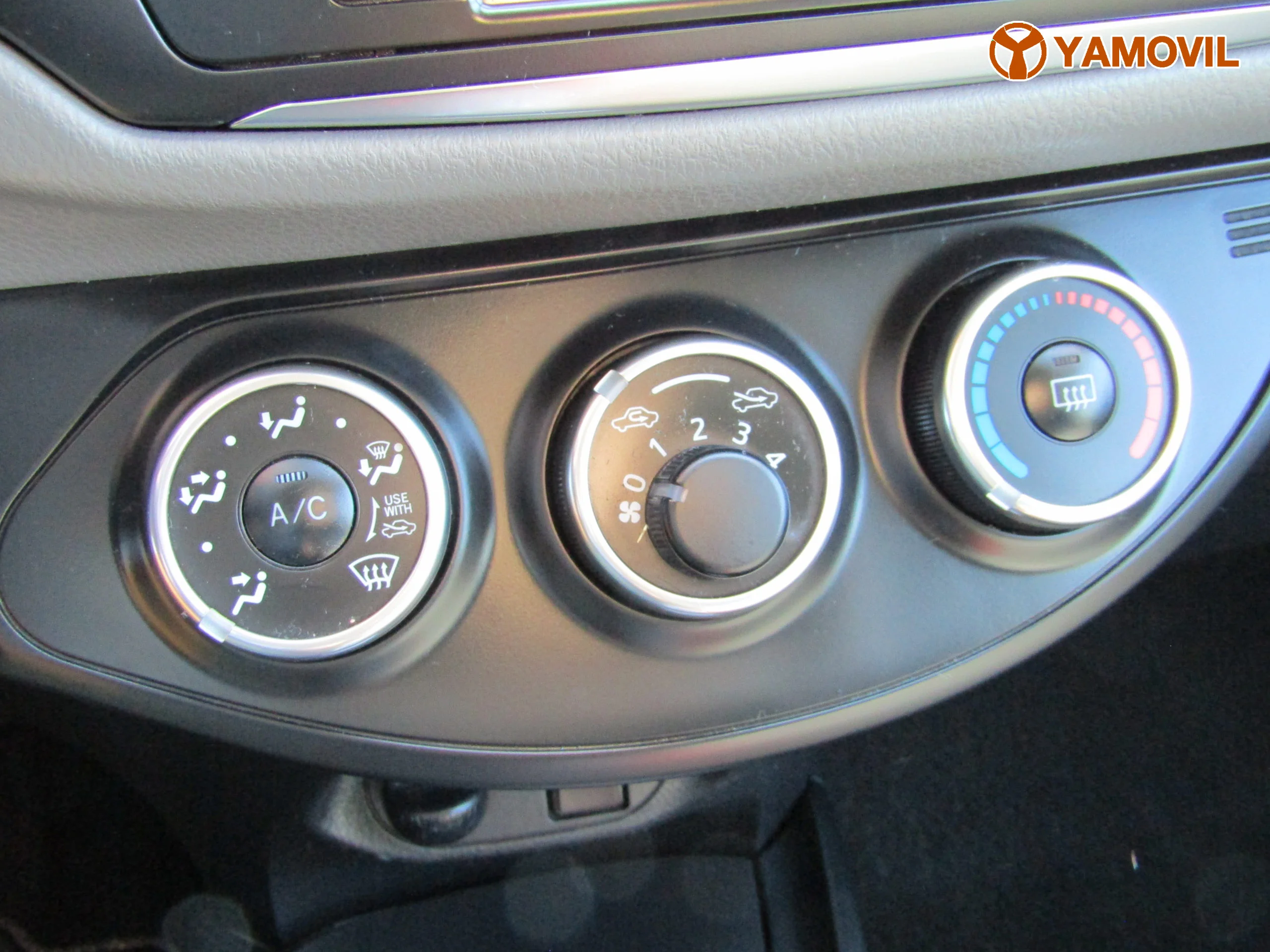 Toyota Yaris 1.0 ACTIVE  - Foto 32