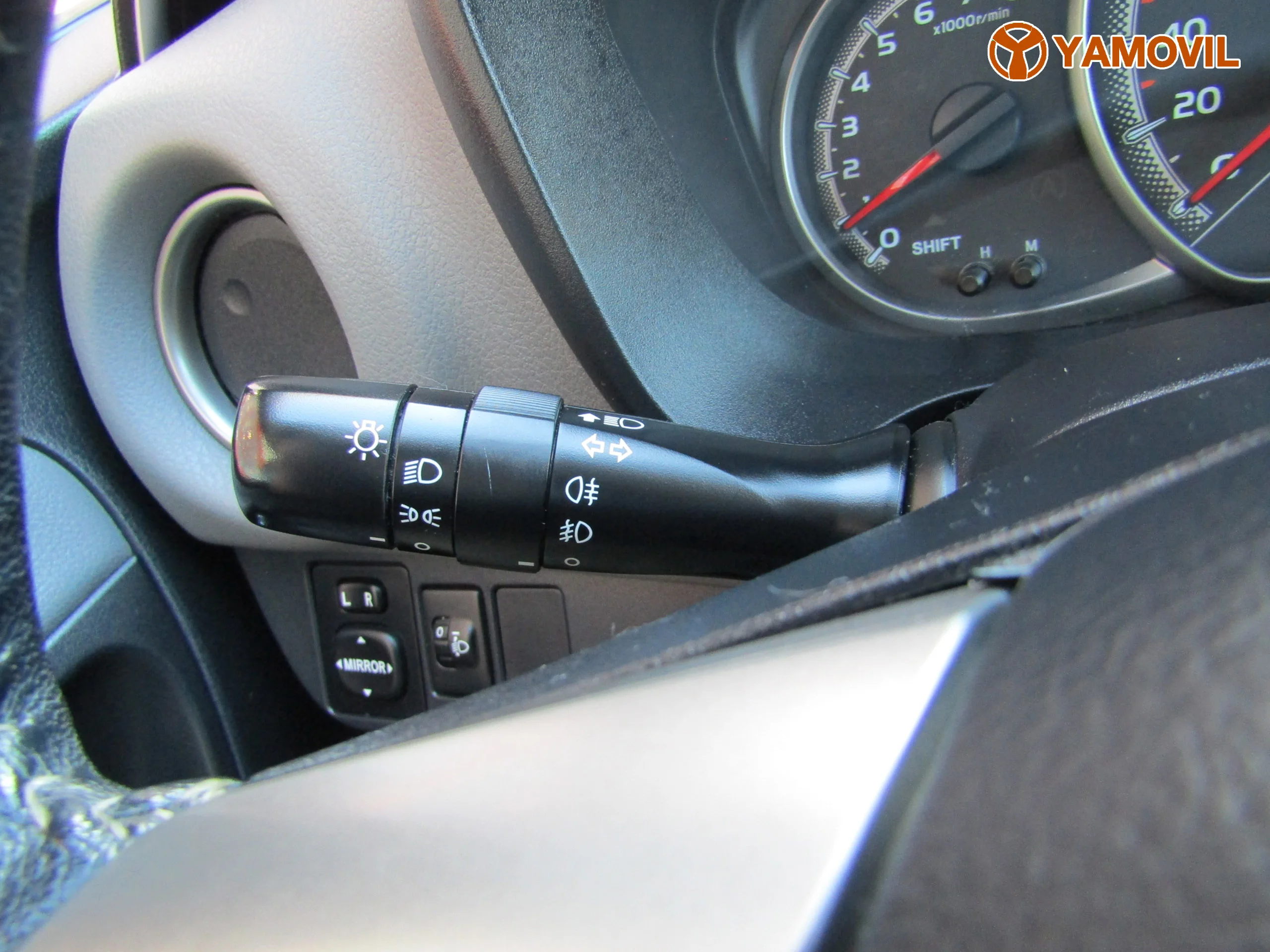 Toyota Yaris 1.0 ACTIVE  - Foto 26