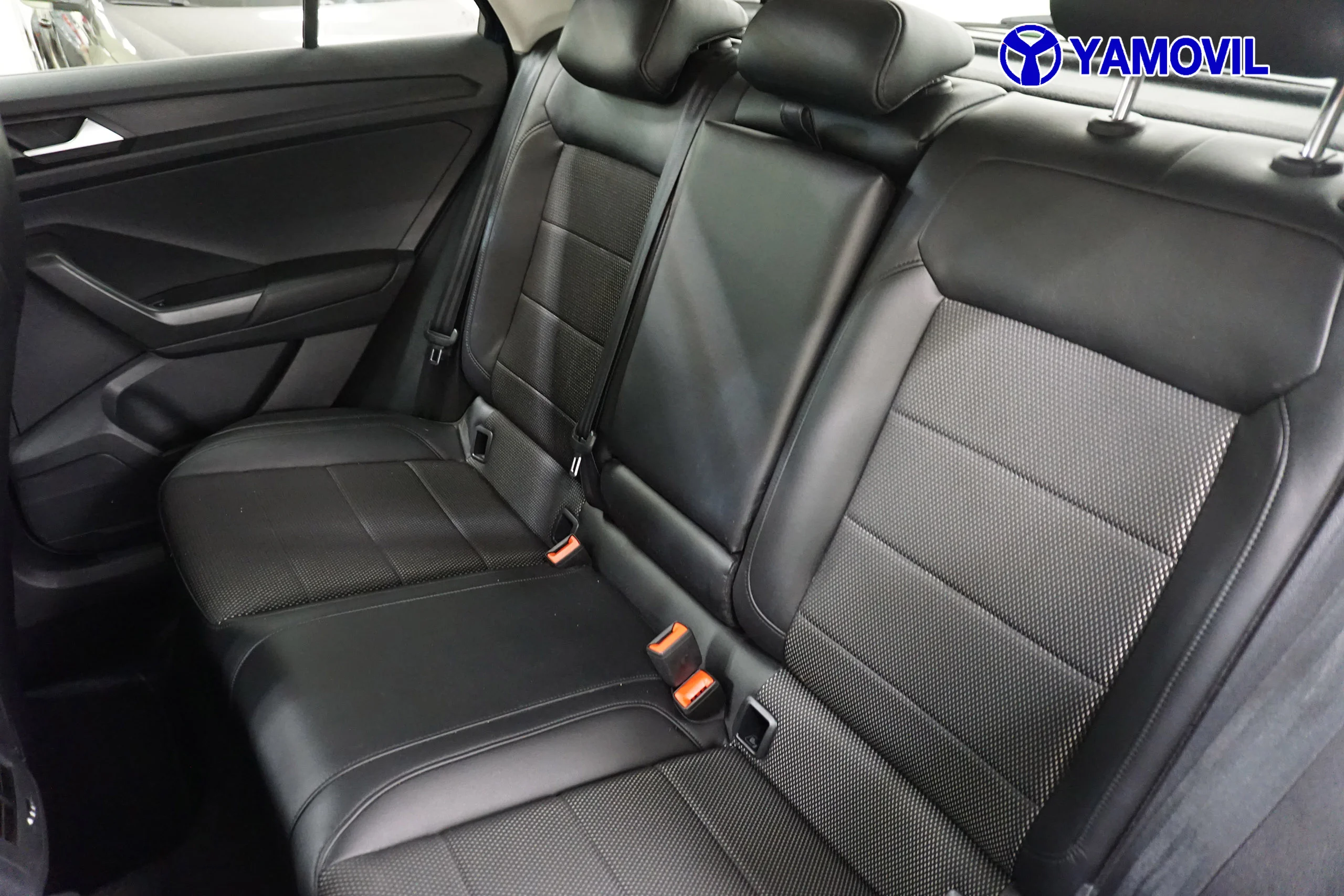 Volkswagen T-Roc 1.5 TSI SPORT DSG 5P - Foto 14
