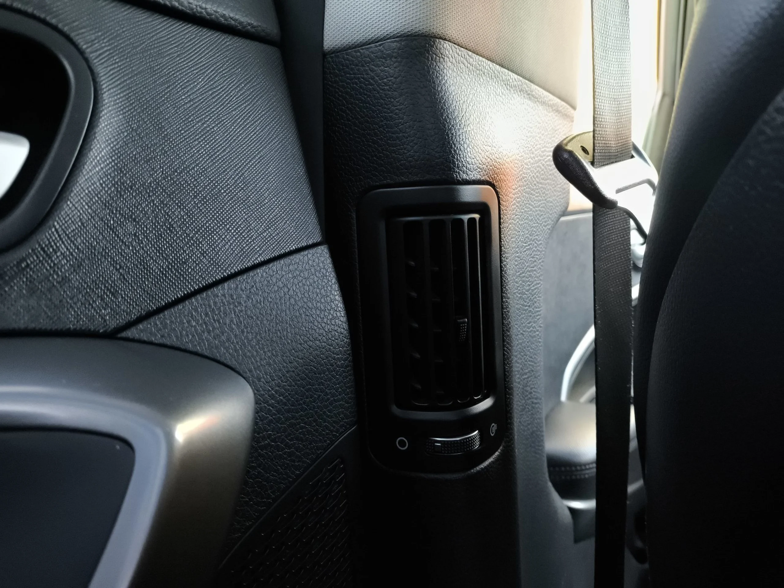 Hyundai Santa Fe 2.2 CRDI Tecno 4x2 Auto 147 kW (200 CV) - Foto 23