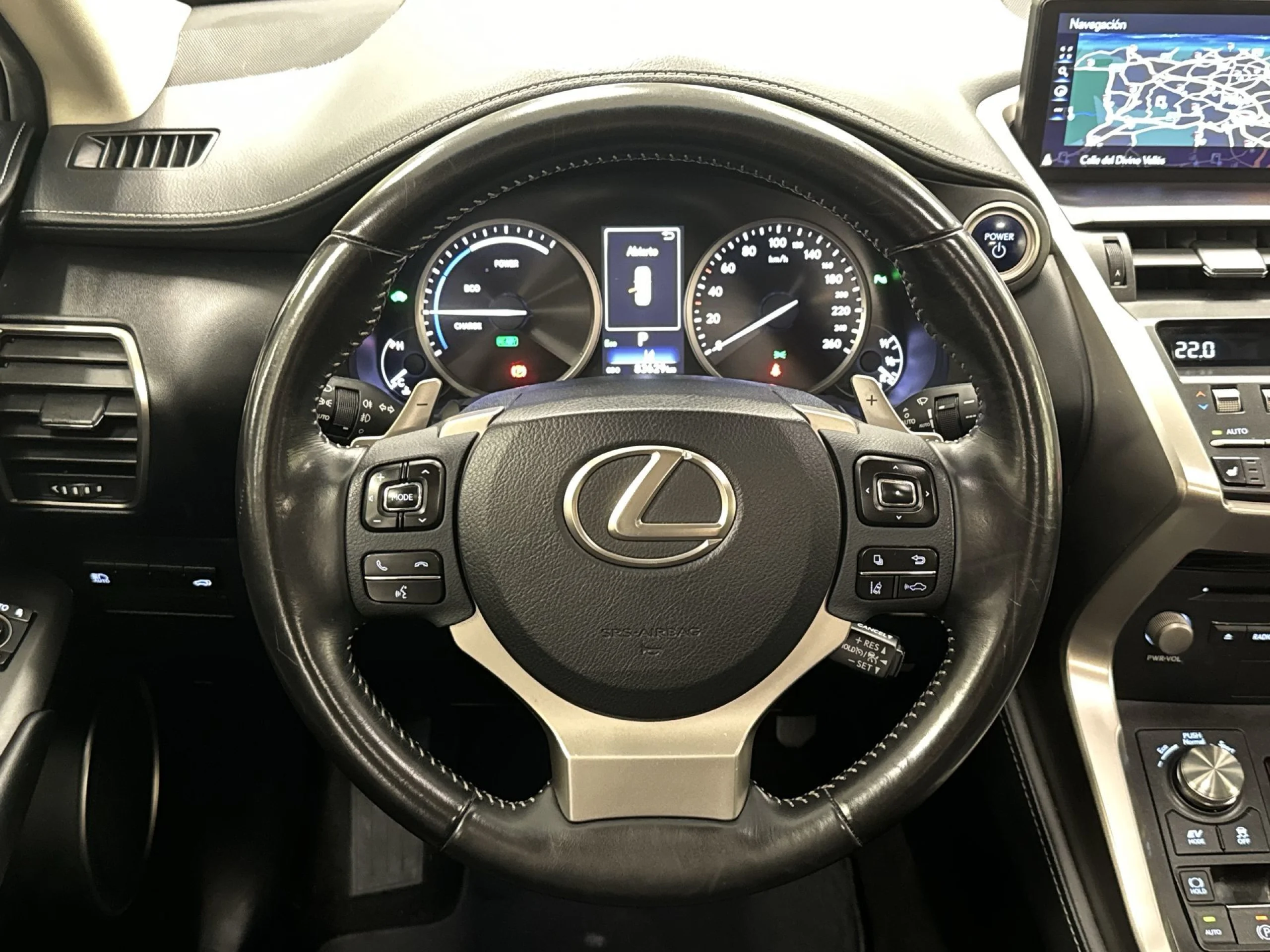 Lexus NX 300h Executive 4WD 145 kW (197 CV) - Foto 11