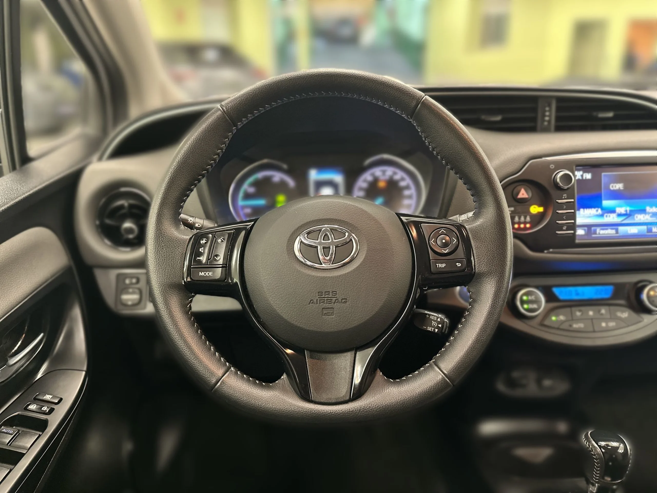 Toyota Yaris 1.5 Hybrid Active 74 kW (100 CV) - Foto 16