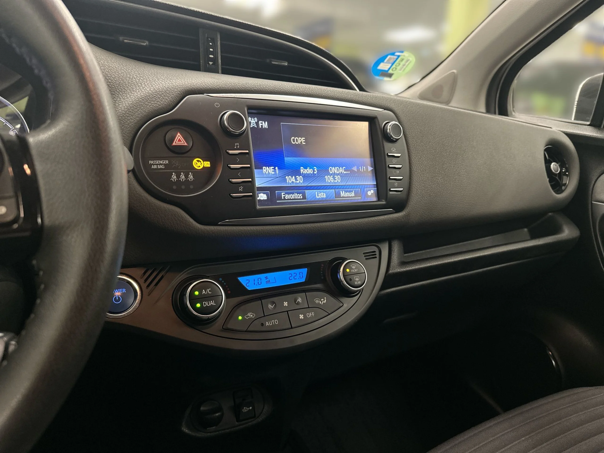 Toyota Yaris 1.5 Hybrid Active 74 kW (100 CV) - Foto 22