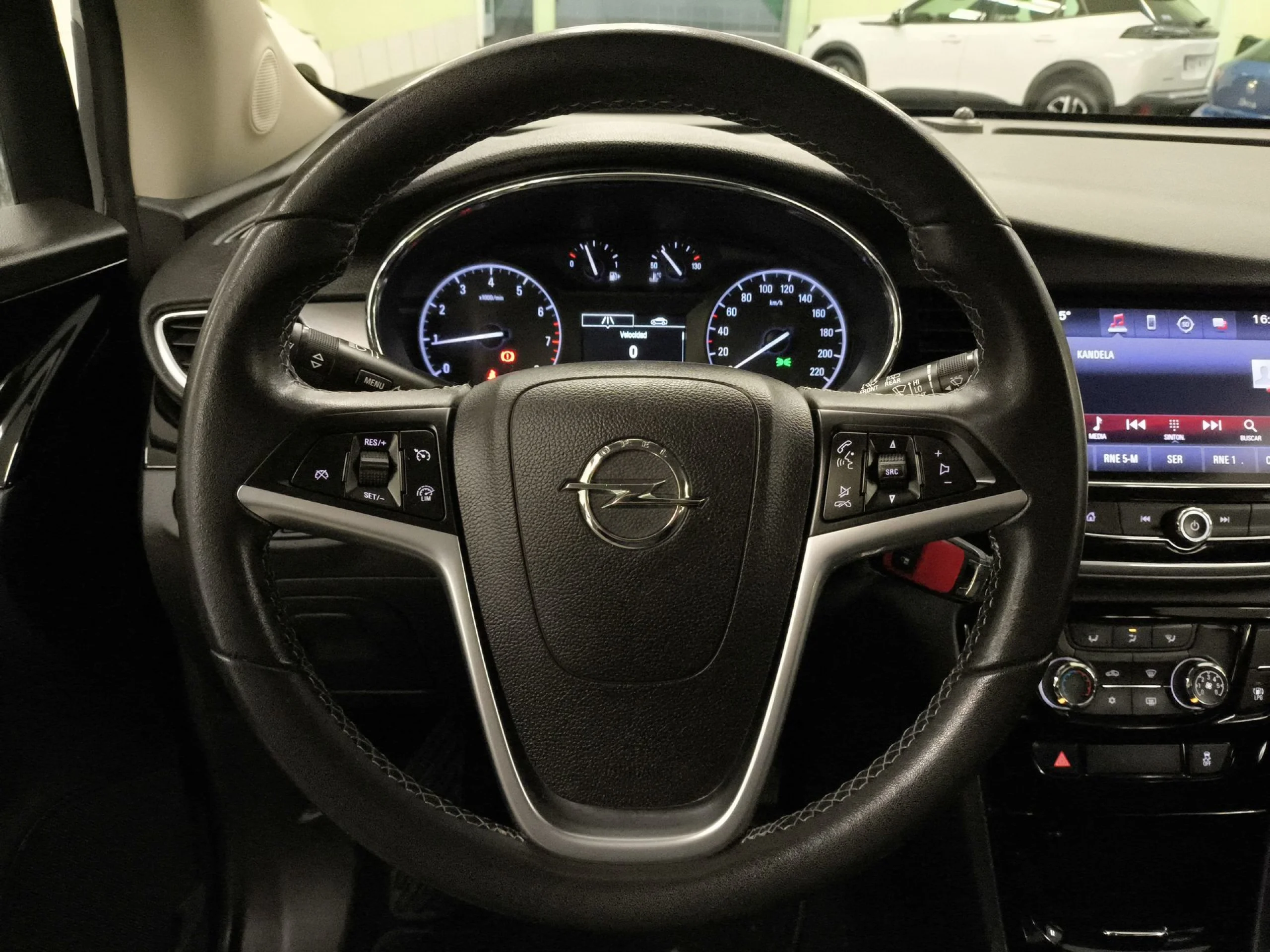 Opel Mokka X 1.4 Turbo GLP Selective 4X2 103 kW (140 CV) - Foto 13