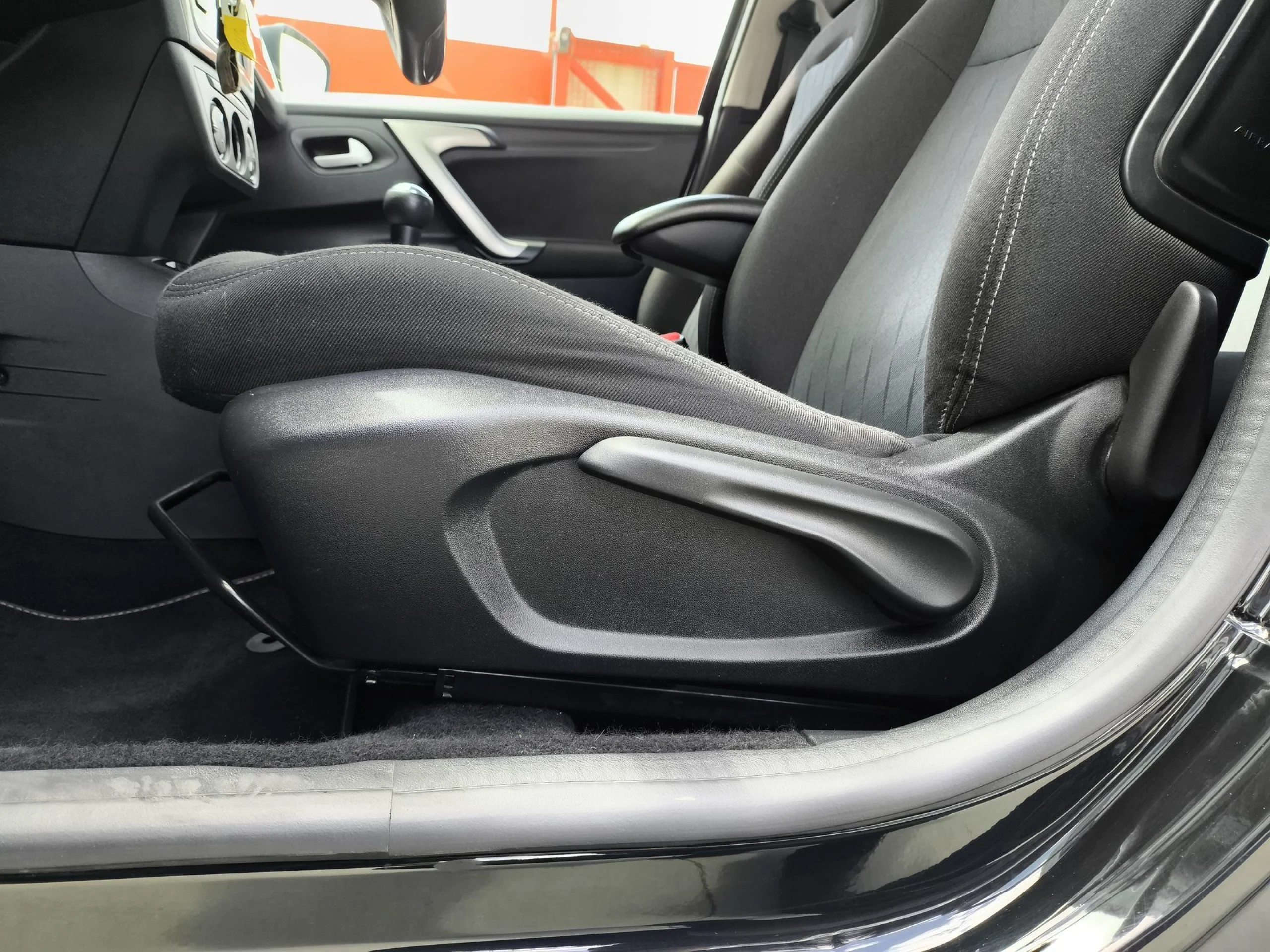 Citroen C-Elysee PureTech 82 Shine 60 kW (82 CV) - Foto 9