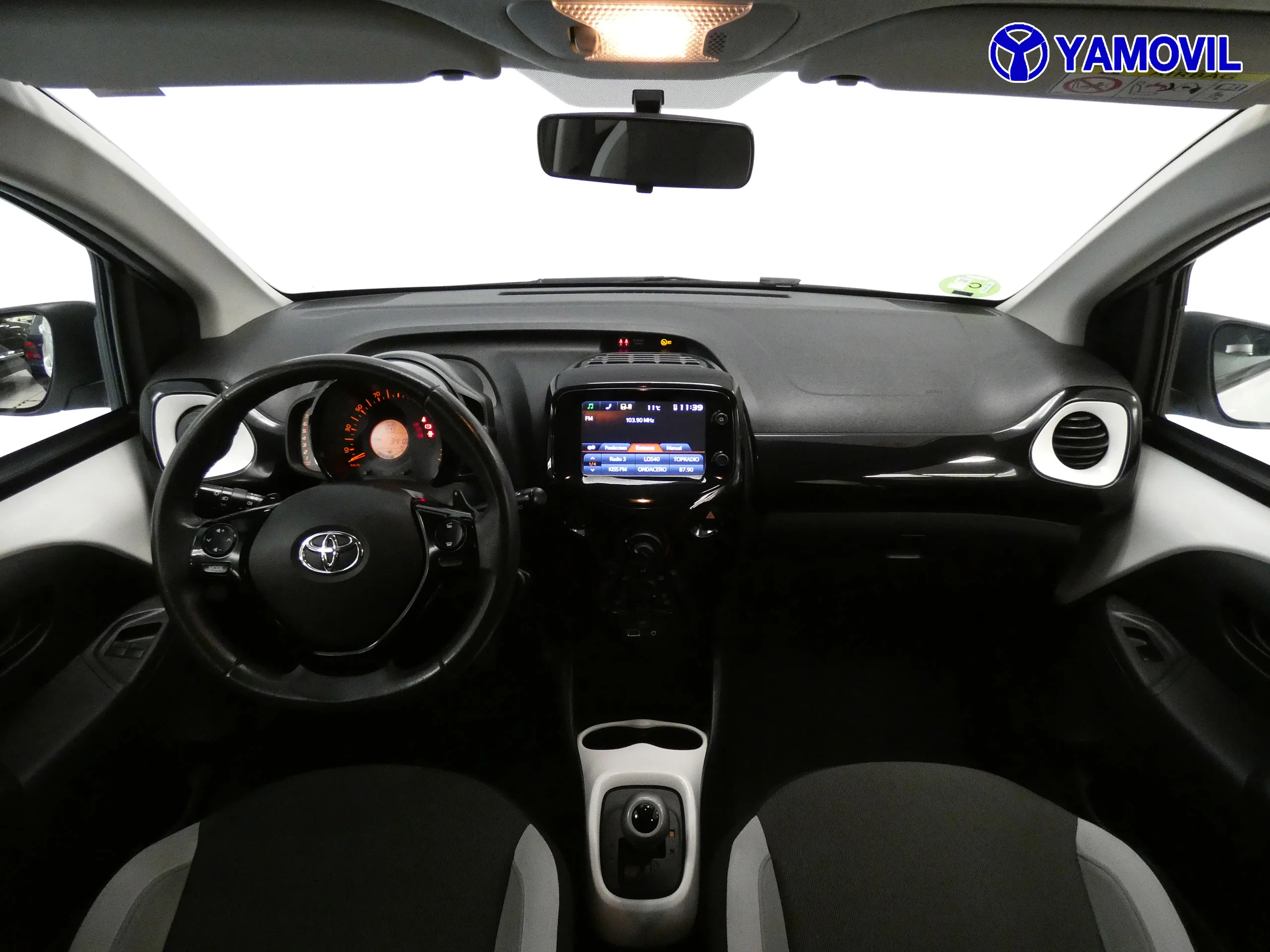 Toyota Aygo 1.0 X-PLAY Aut - Foto 16