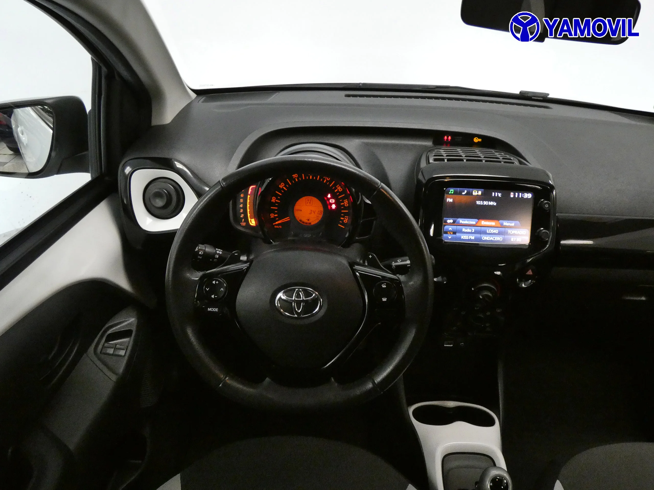 Toyota Aygo 1.0 X-PLAY Aut - Foto 17