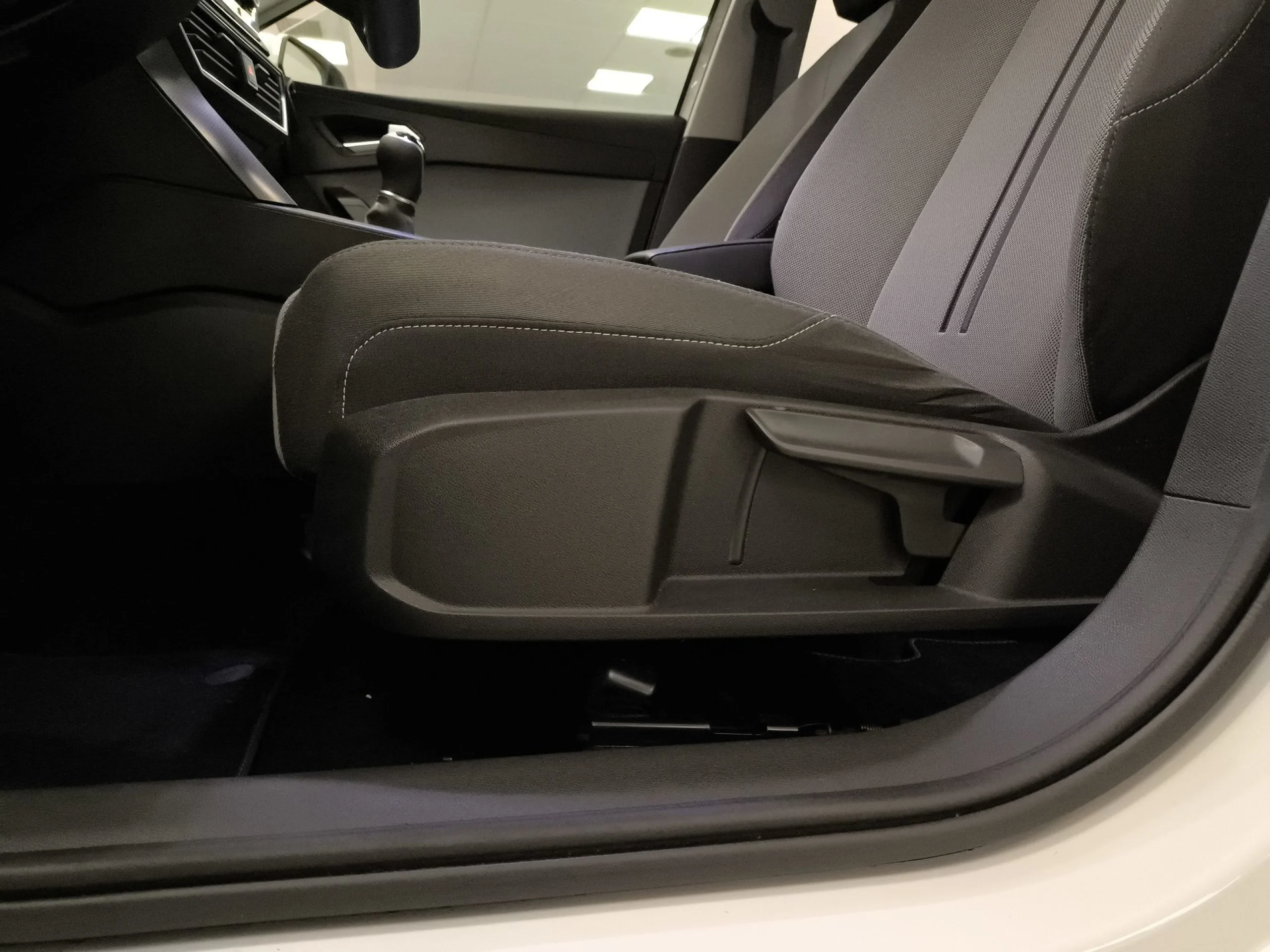 Seat León 1.0 TSI SANDS Style XS 81 kW (110 CV) - Foto 9