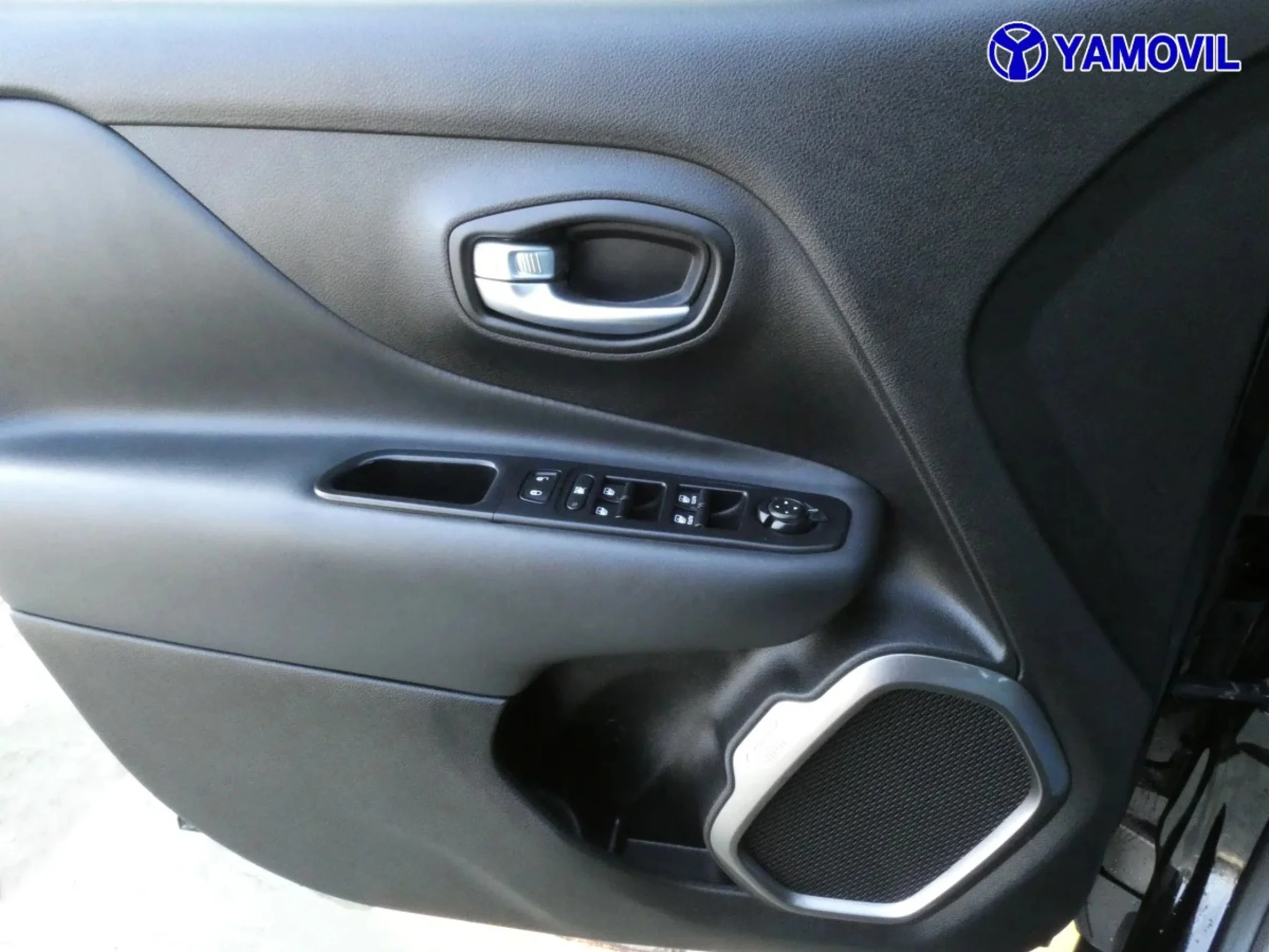 Jeep Renegade 1.4 Multiair Longitude 4x2 103 kW (140 CV) - Foto 46