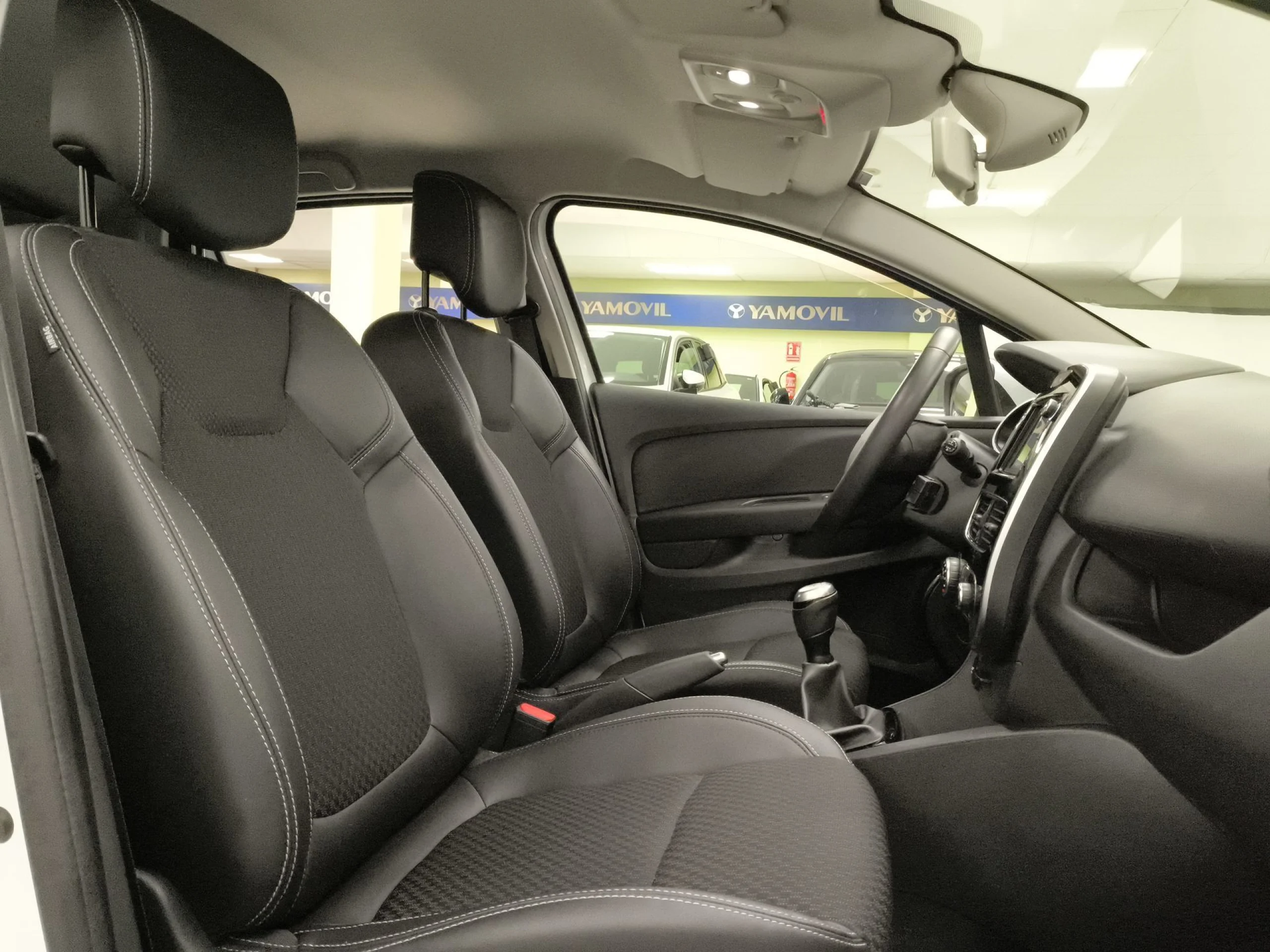 Renault Clio Zen TCe 66 kW (90 CV) - Foto 20
