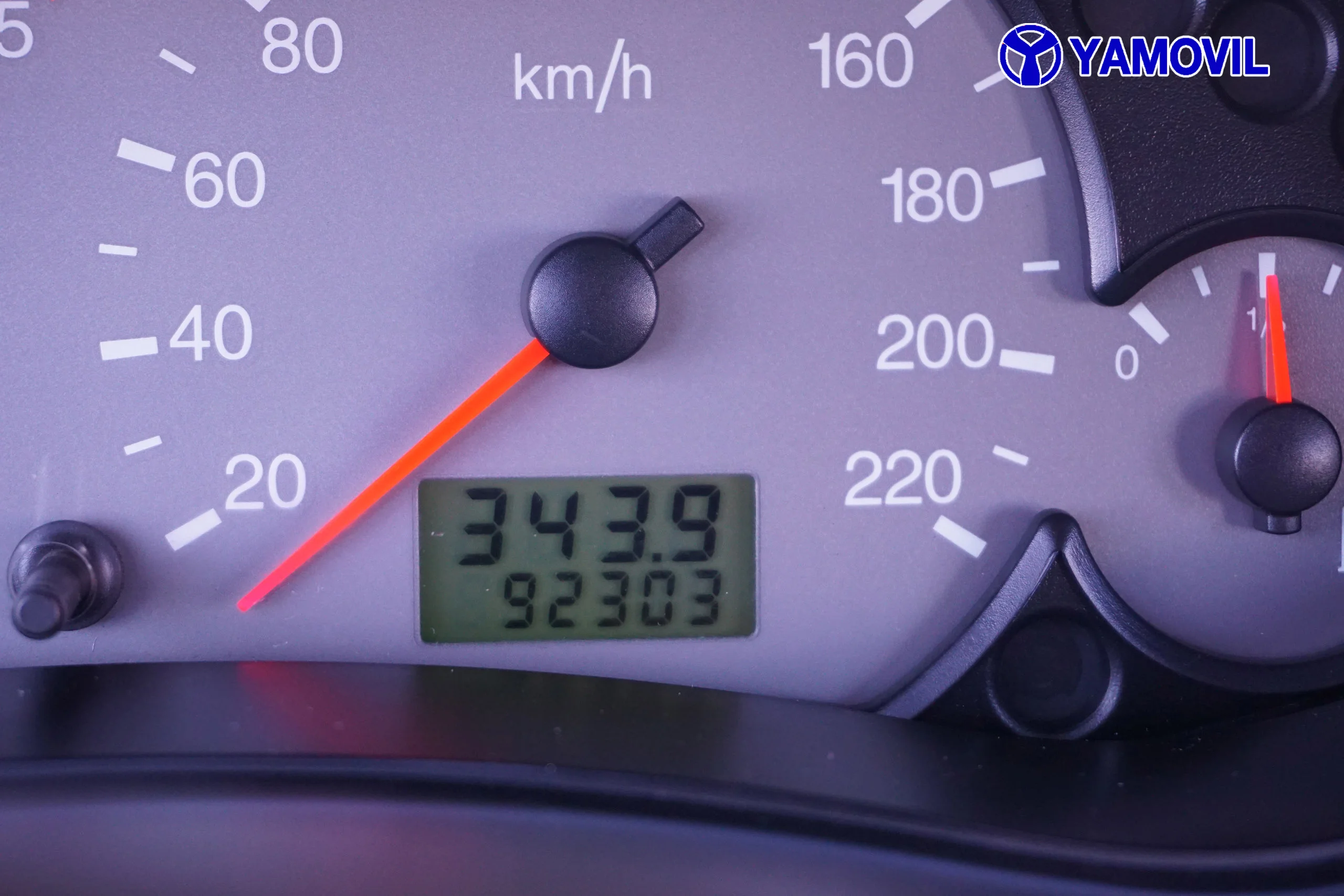 Ford Focus 1.8 TDCI TREND 5P - Foto 19