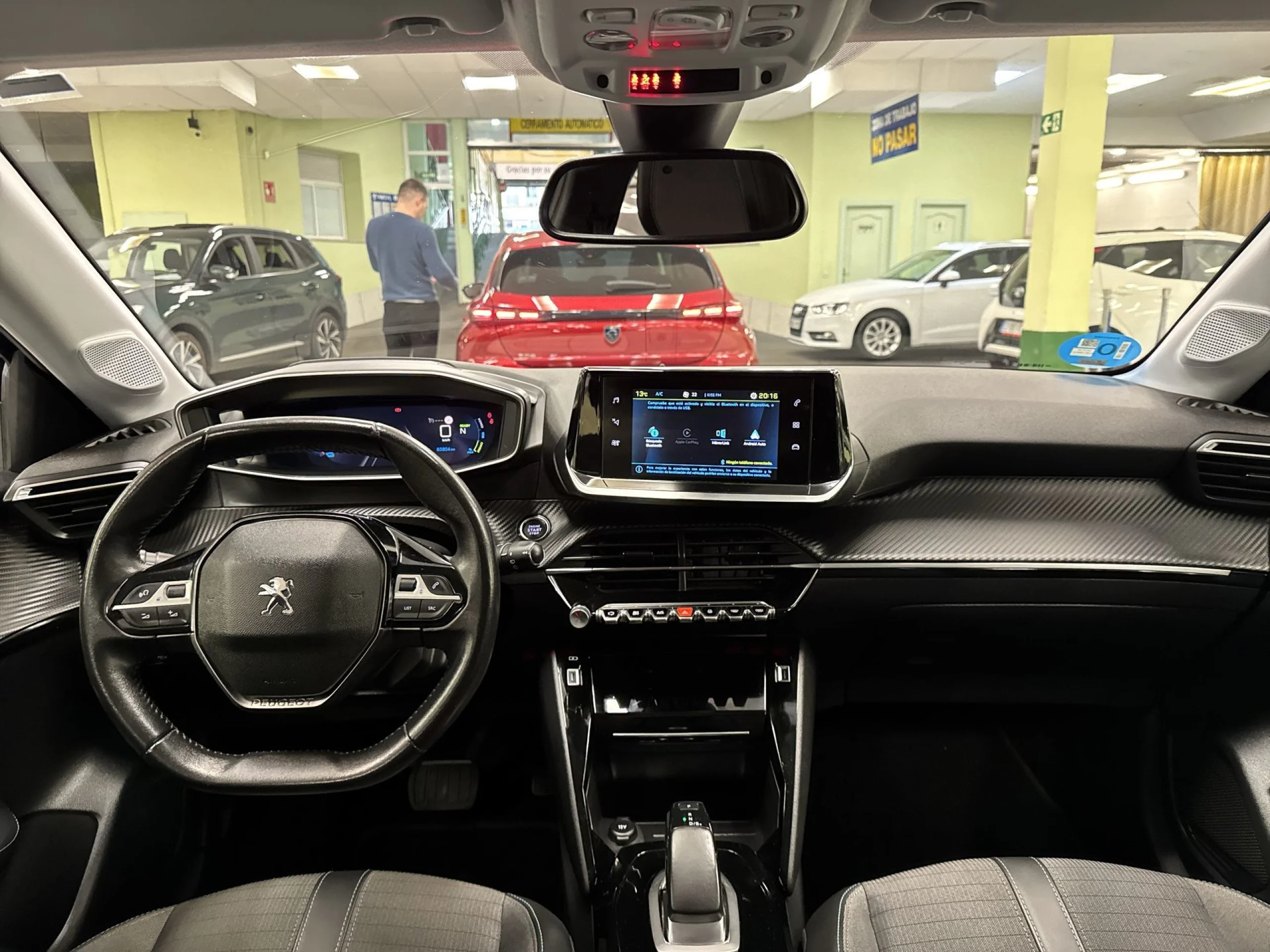 Peugeot E-208 Eléctrico Allure Pack 100 kW (136 CV) - Foto 11