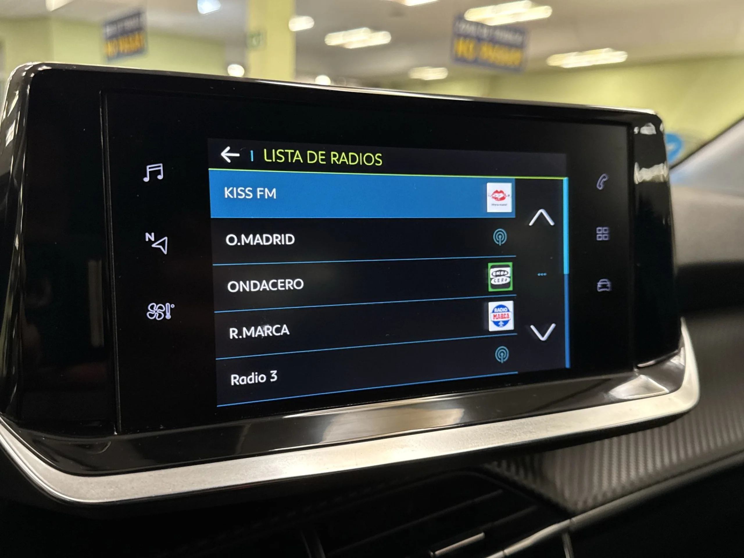 Peugeot E-208 Eléctrico Allure Pack 100 kW (136 CV) - Foto 15