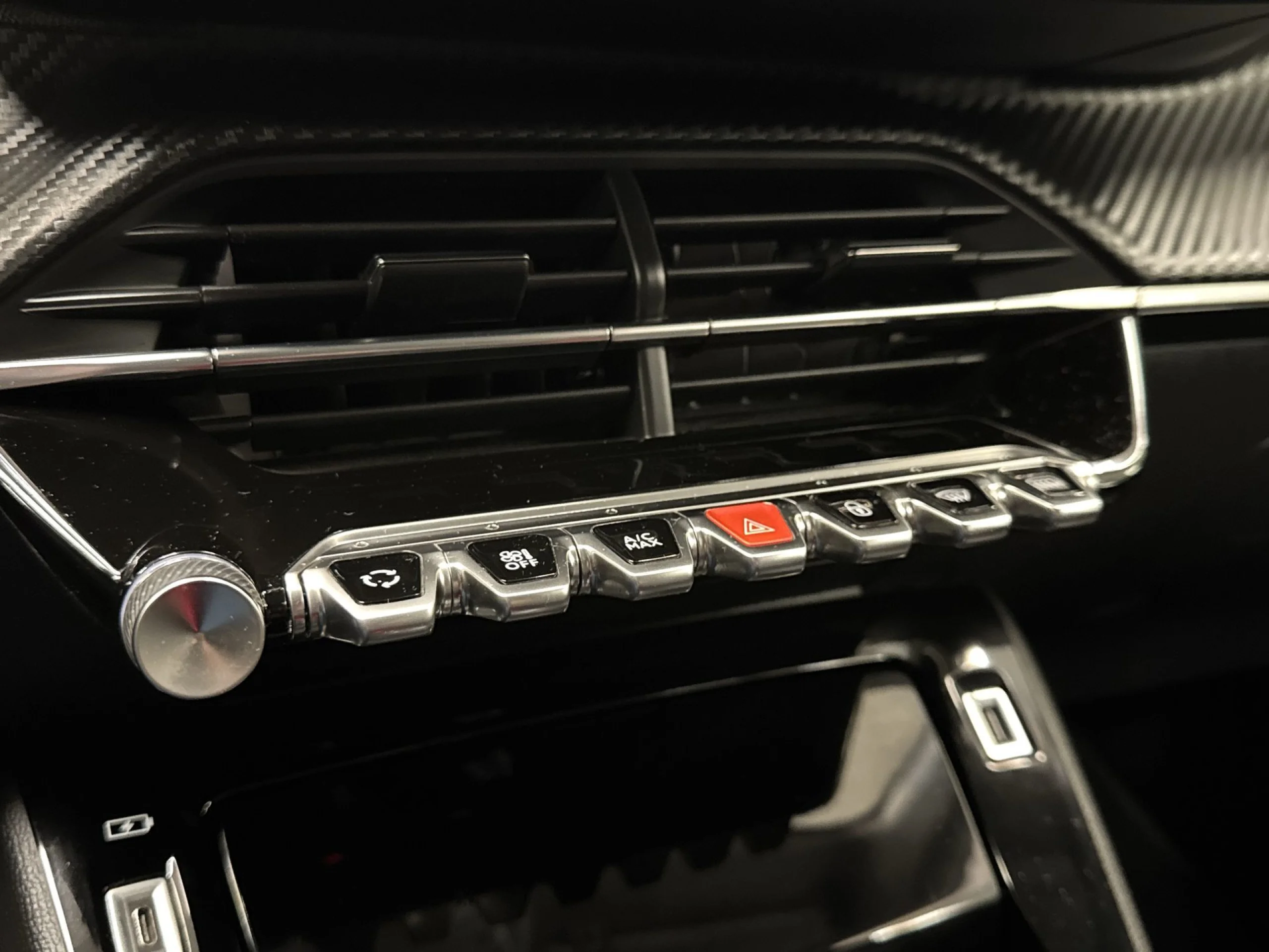 Peugeot E-208 Eléctrico Allure Pack 100 kW (136 CV) - Foto 20